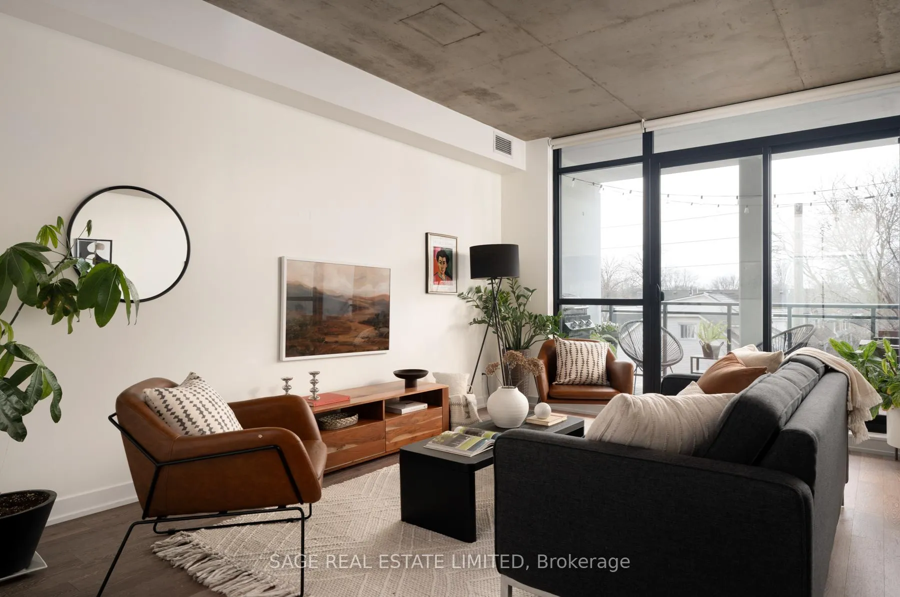 Photo 3 of Unit 403, 1238 Dundas Street E, Toronto, South Riverdale — HOMEH