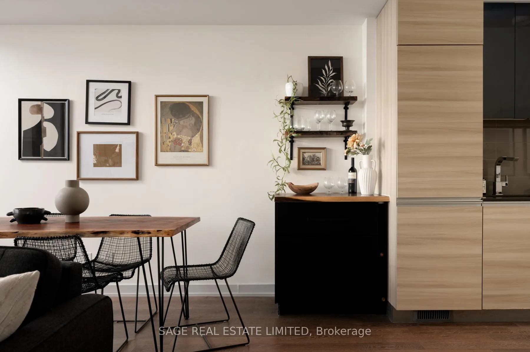 Photo 16 of Unit 403, 1238 Dundas Street E, Toronto, South Riverdale — HOMEH