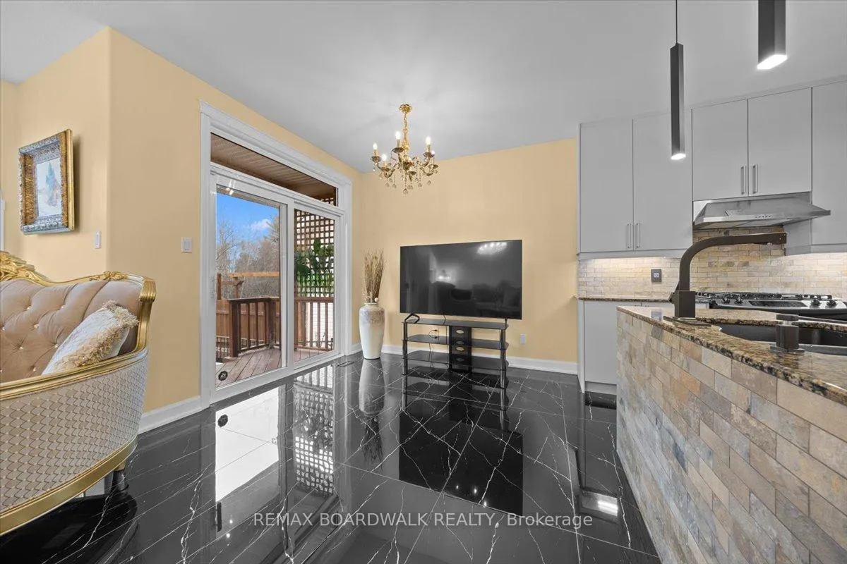 Photo 13 of 1939 Caprihani Way, Ottawa, Springridge/East Village — HOMEH