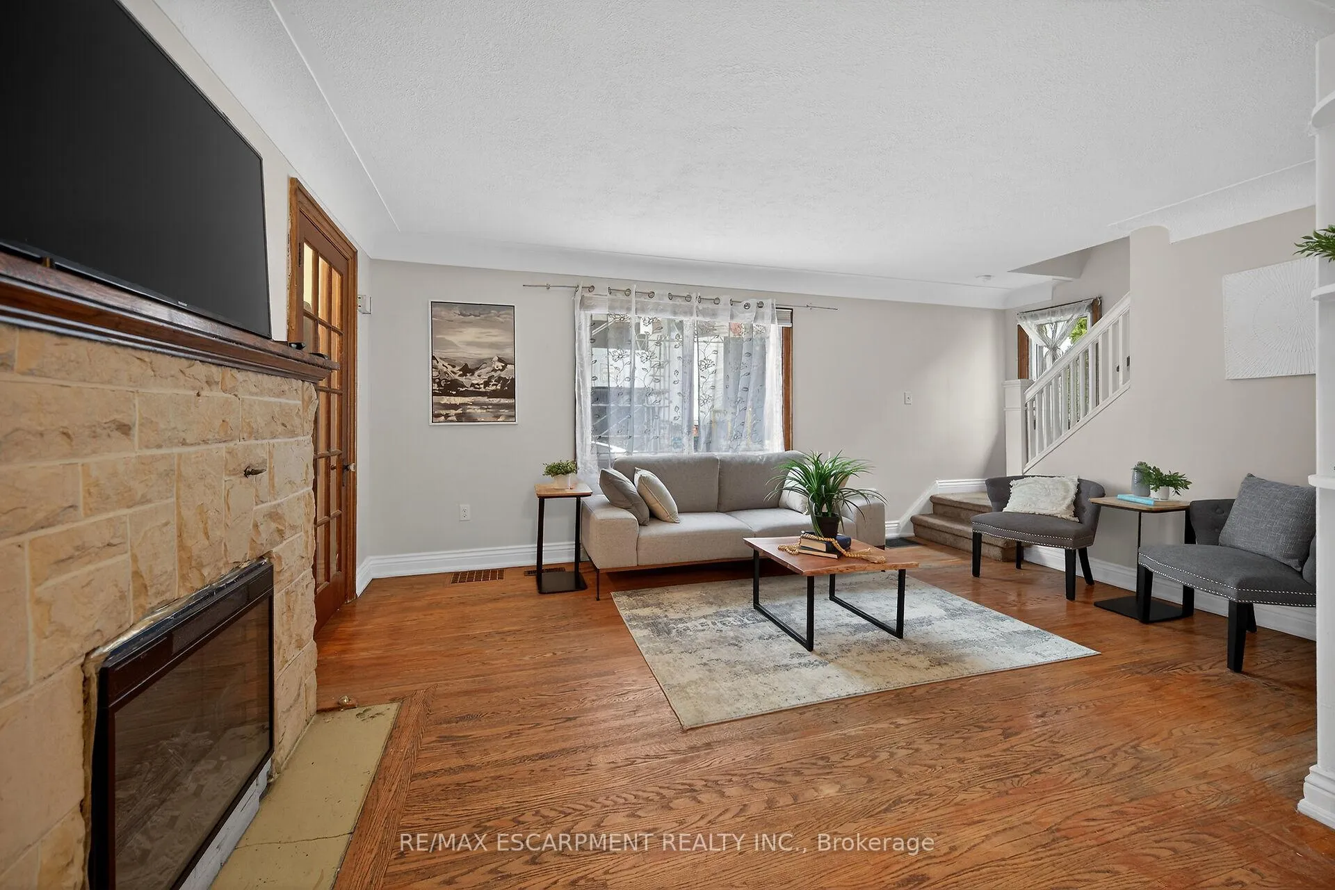 Photo 9 of 144 Hunter Street W, Hamilton, Durand — HOMEH
