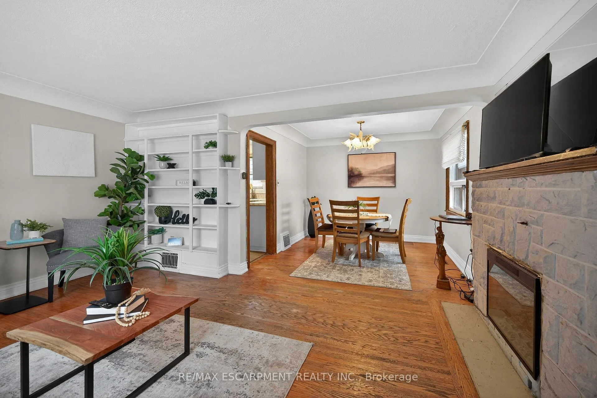 Photo 11 of 144 Hunter Street W, Hamilton, Durand — HOMEH