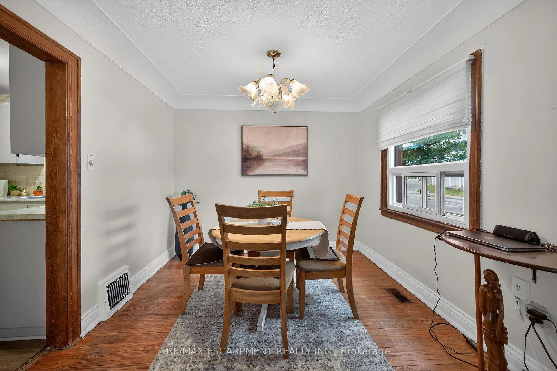 Photo 12 of 144 Hunter Street W, Hamilton, Durand — HOMEH