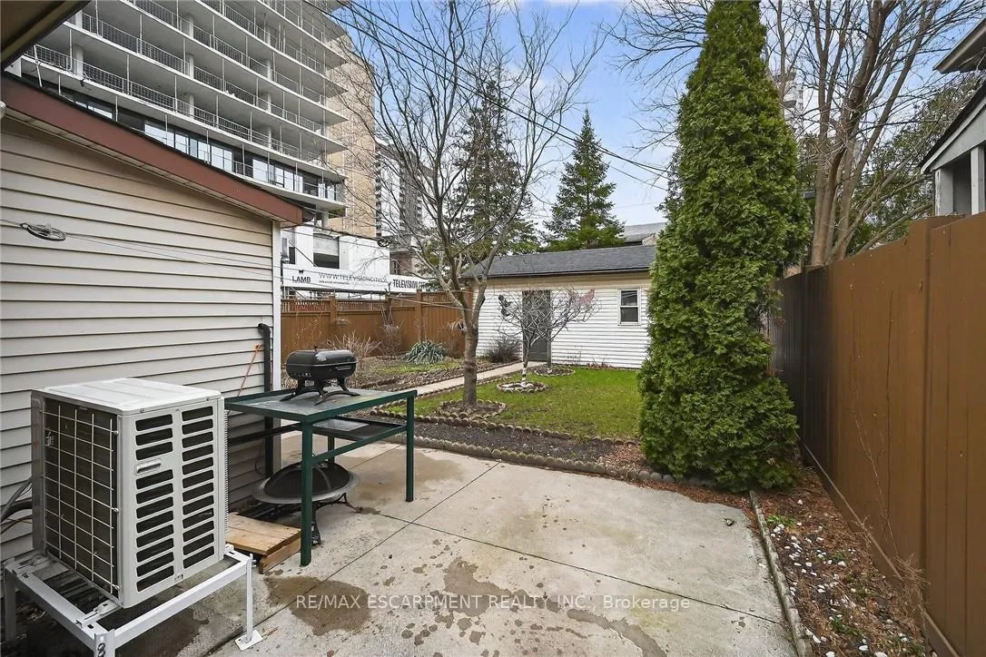 Photo 42 of 144 Hunter Street W, Hamilton, Durand — HOMEH