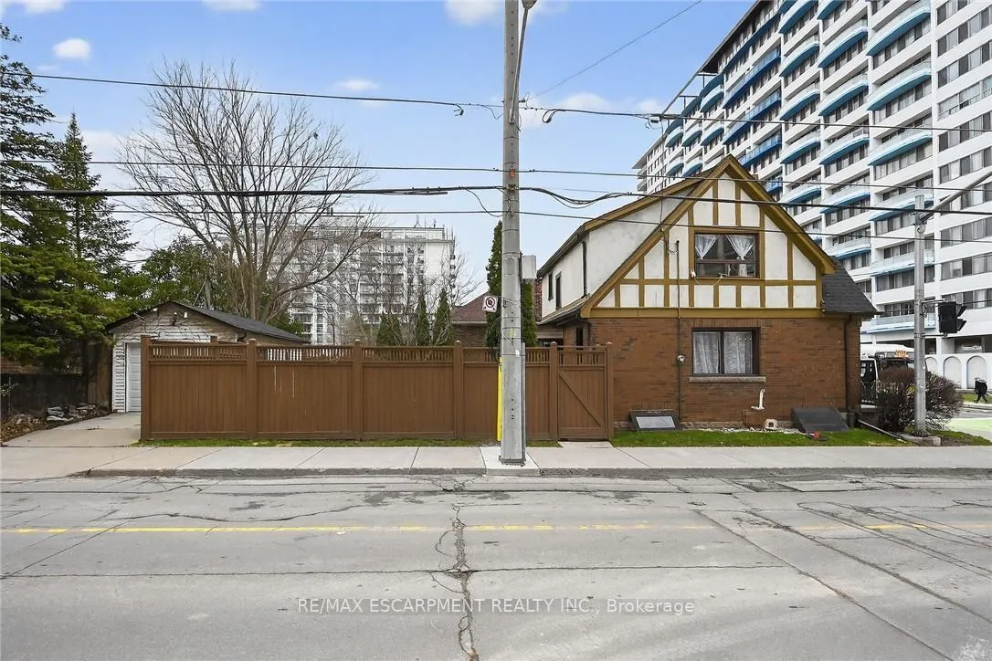 Photo 50 of 144 Hunter Street W, Hamilton, Durand — HOMEH