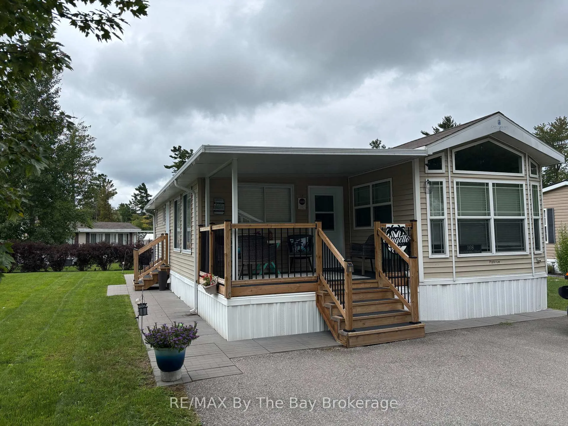 Photo 1 of 108 Madawaska Trail, Wasaga Beach — HOMEH