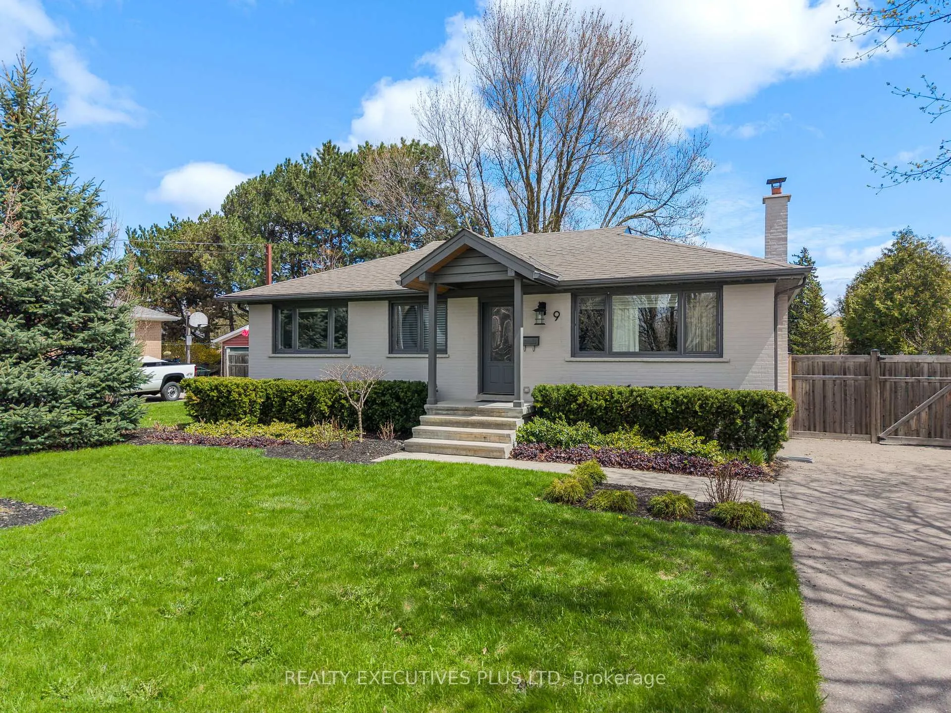 Front of 9 Hazelbury Drive