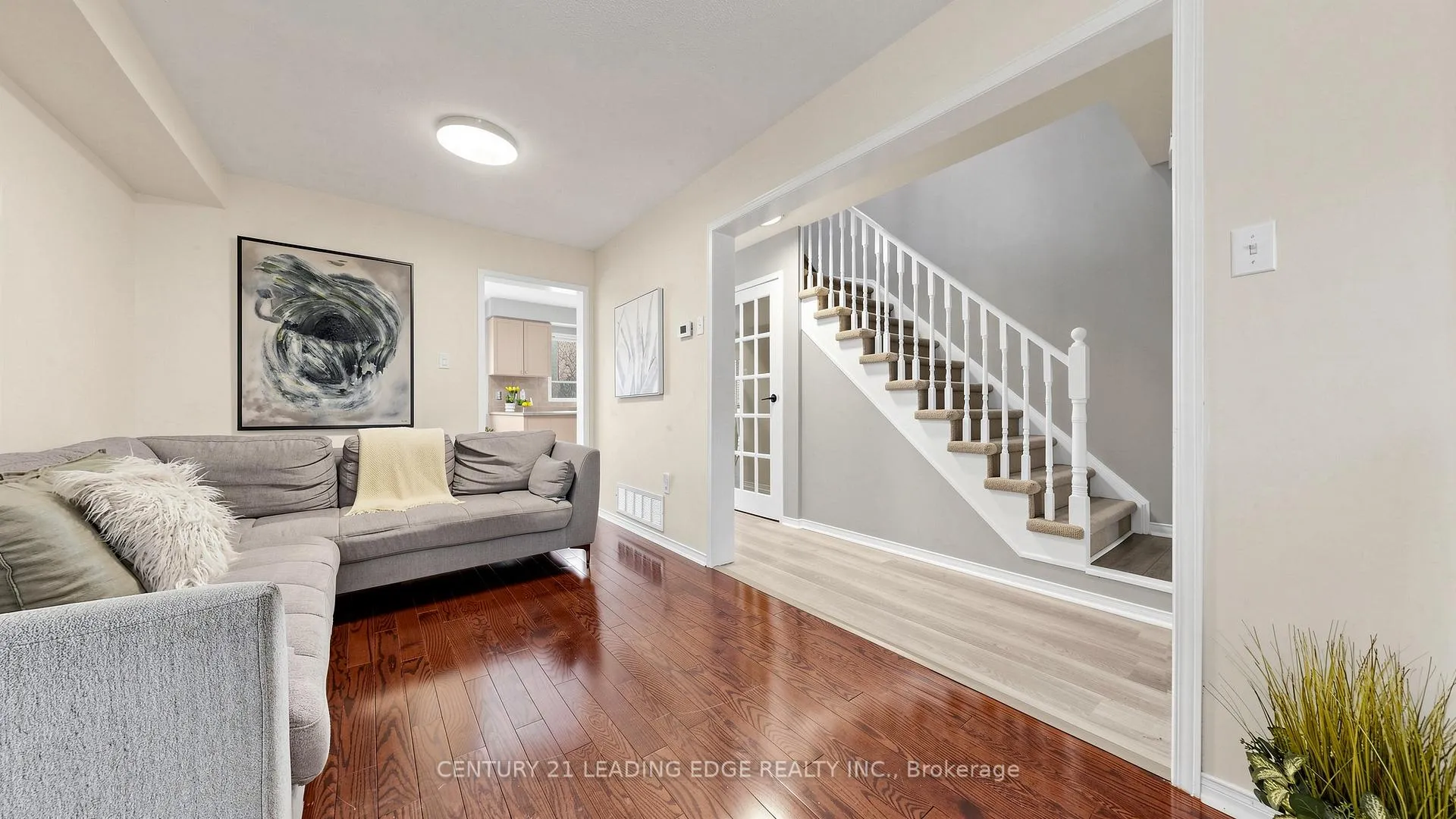 Photo 4 of 6089 Clover Ridge Crescent, Mississauga, Lisgar — HOMEH
