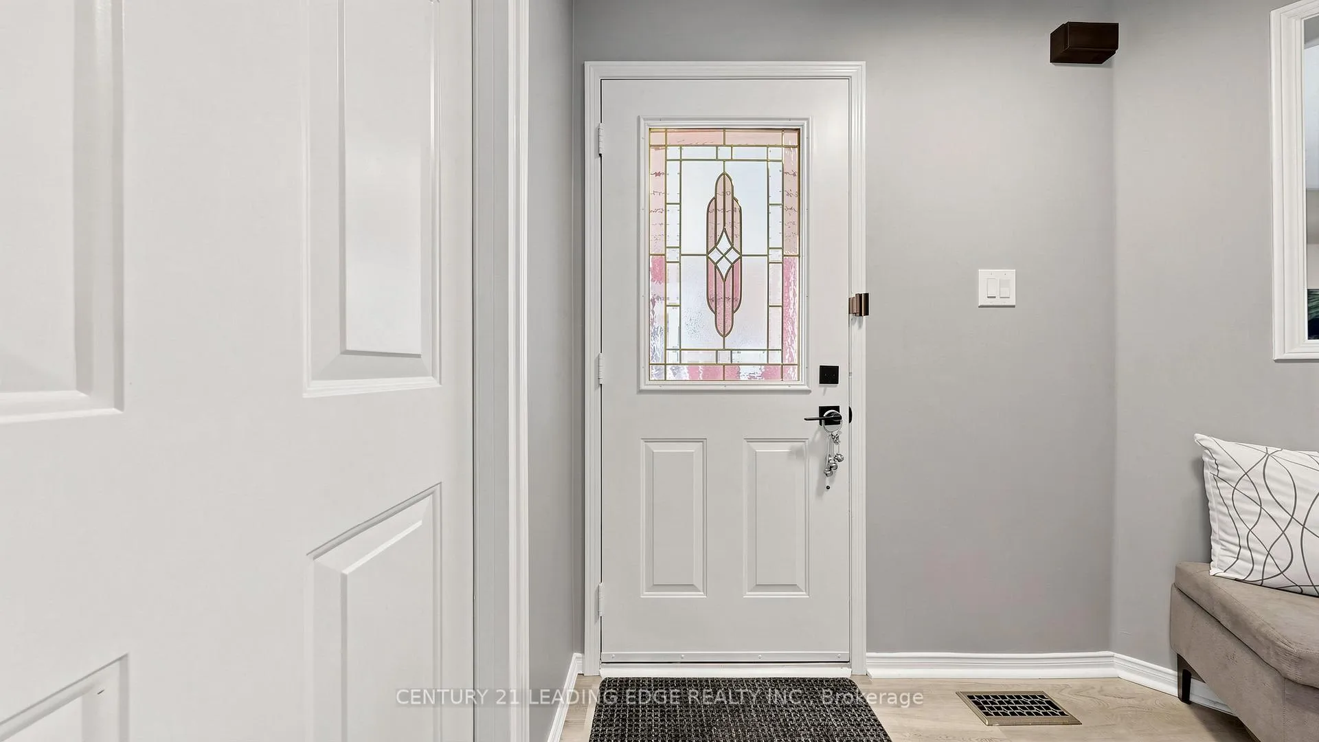 Photo 16 of 6089 Clover Ridge Crescent, Mississauga, Lisgar — HOMEH