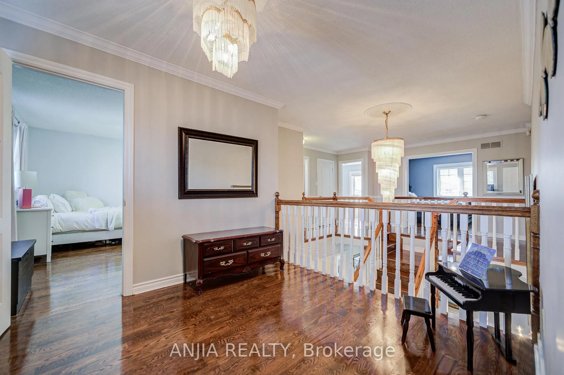 Photo 33 of 55 Atlantic Avenue, Markham, Markville — HOMEH