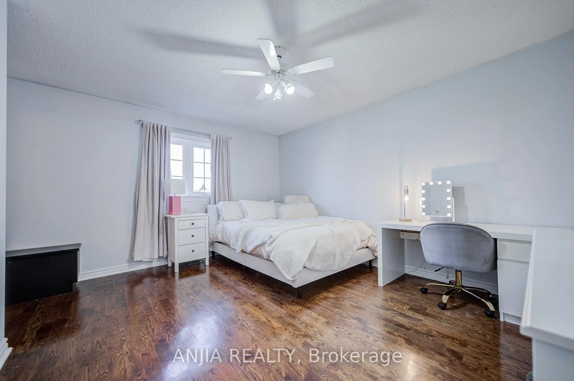 Photo 40 of 55 Atlantic Avenue, Markham, Markville — HOMEH