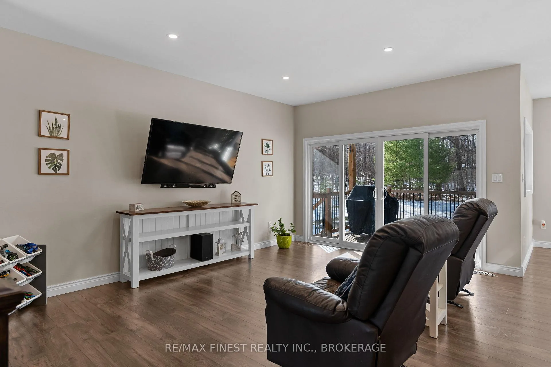 Photo 7 of 1557 Long Lake Road, Frontenac, Frontenac Centre — HOMEH