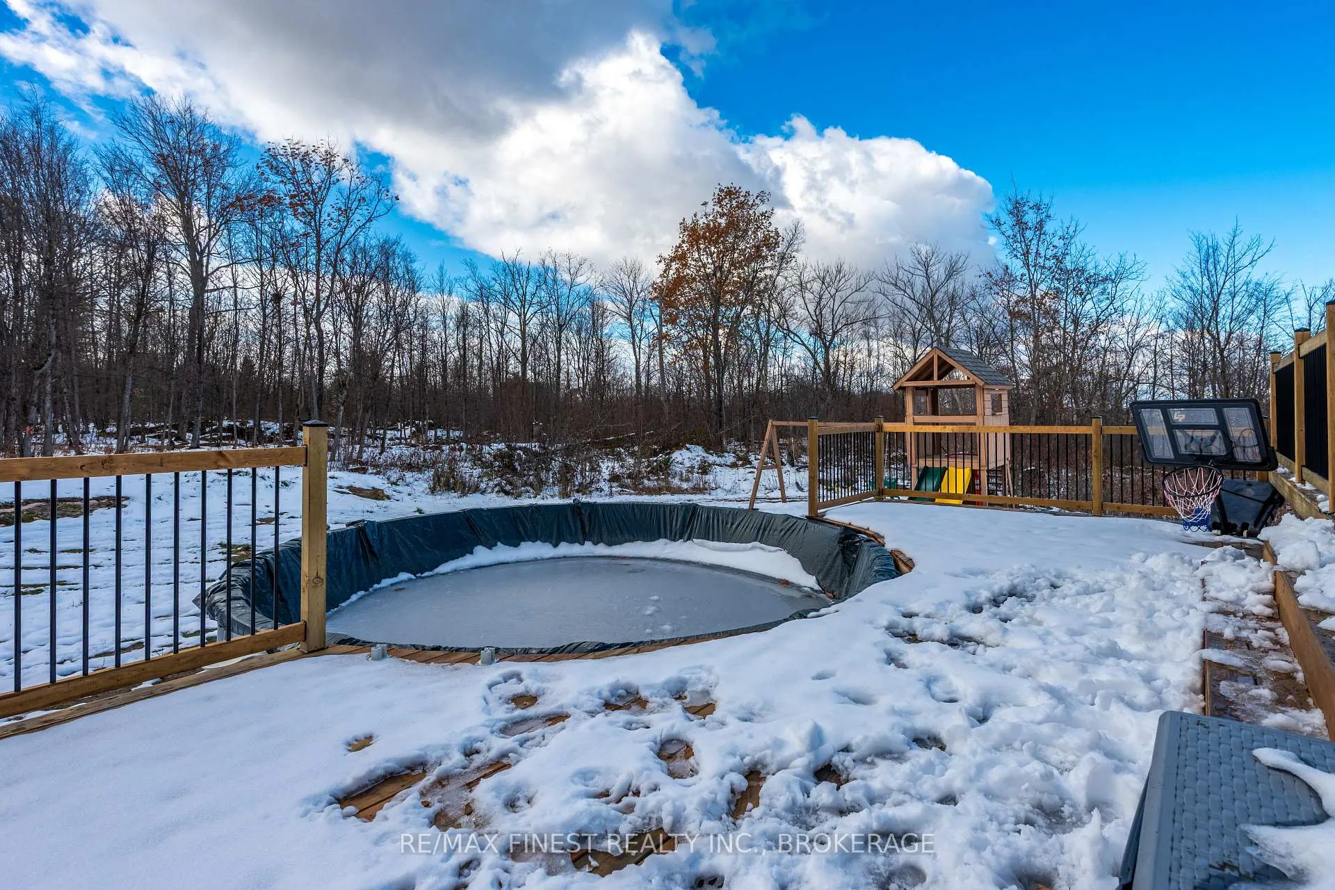 Photo 31 of 1557 Long Lake Road, Frontenac, Frontenac Centre — HOMEH