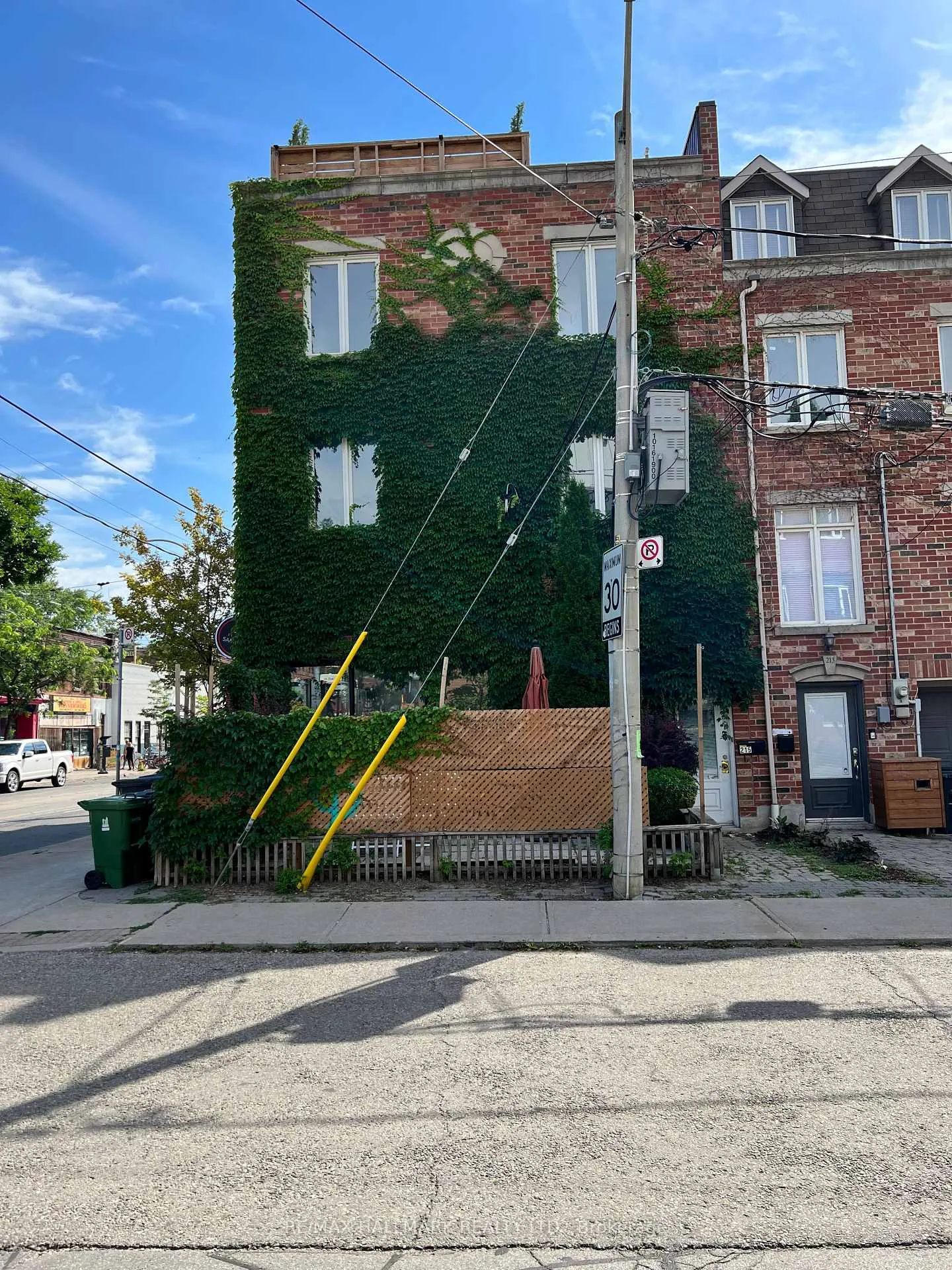 Photo 14 of 215 Heward Avenue, Toronto, South Riverdale — HOMEH