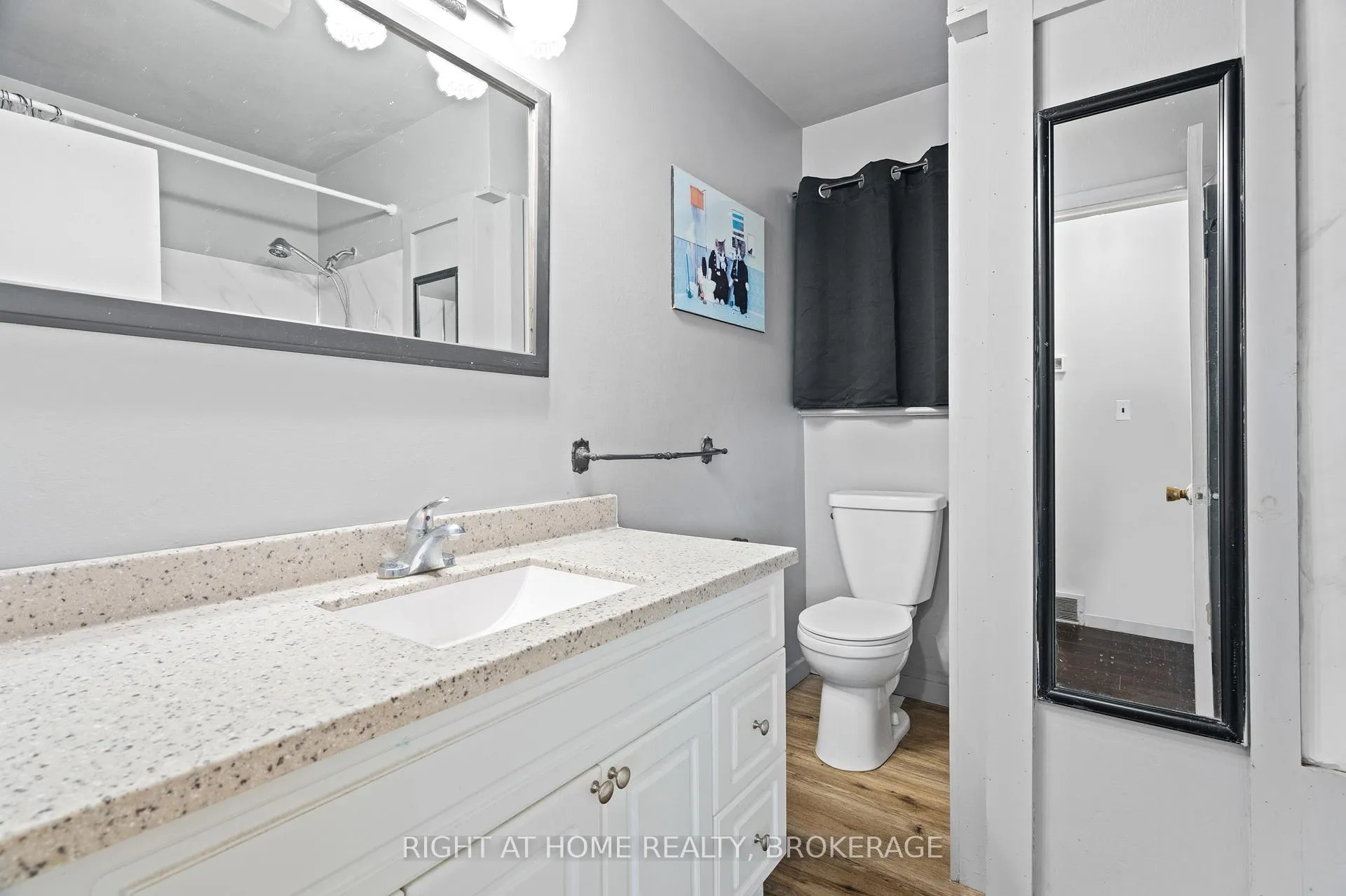 Photo 17 of 105 Glenwood Parkway, Welland, Dain City — HOMEH