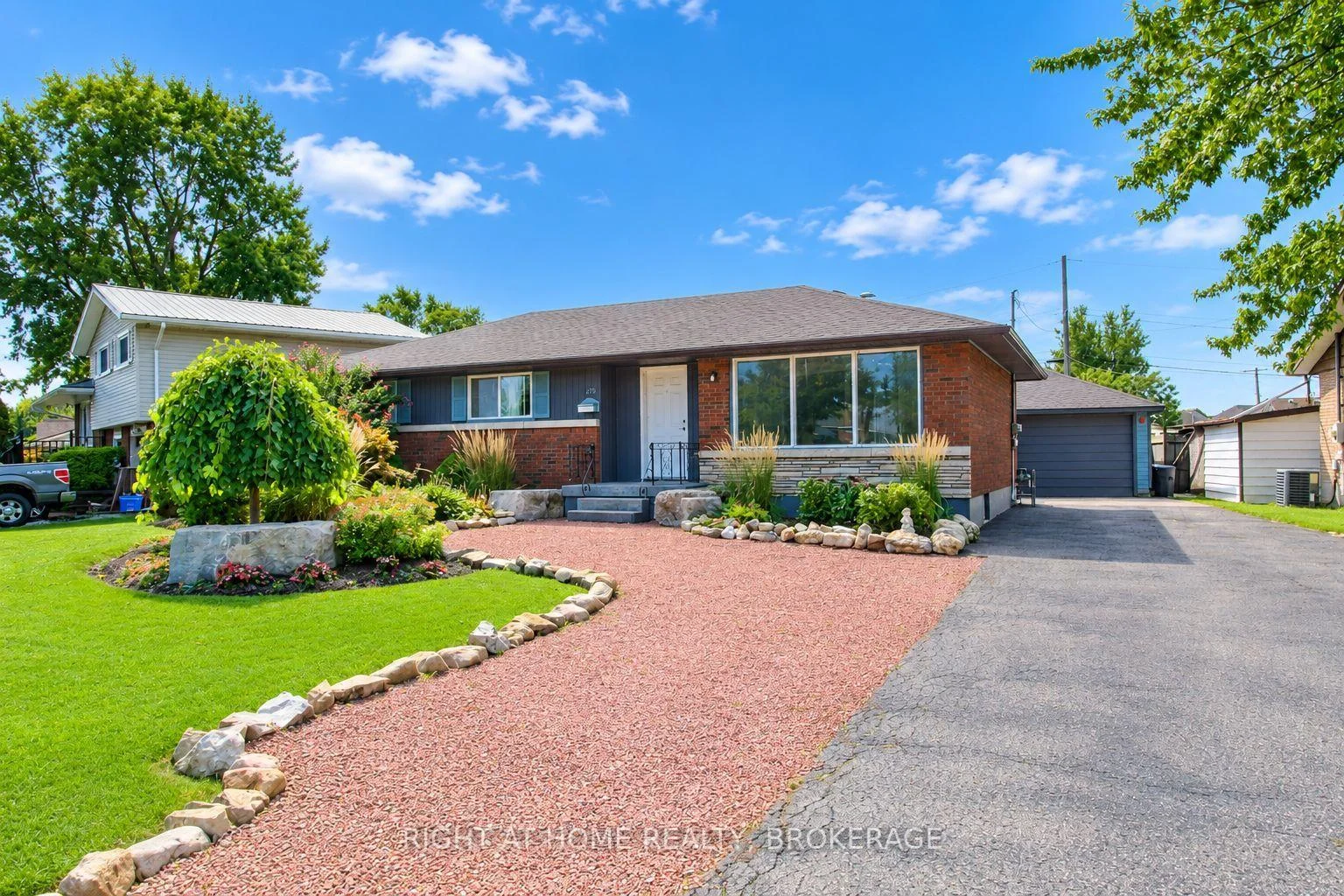 Photo of 105 Glenwood Parkway