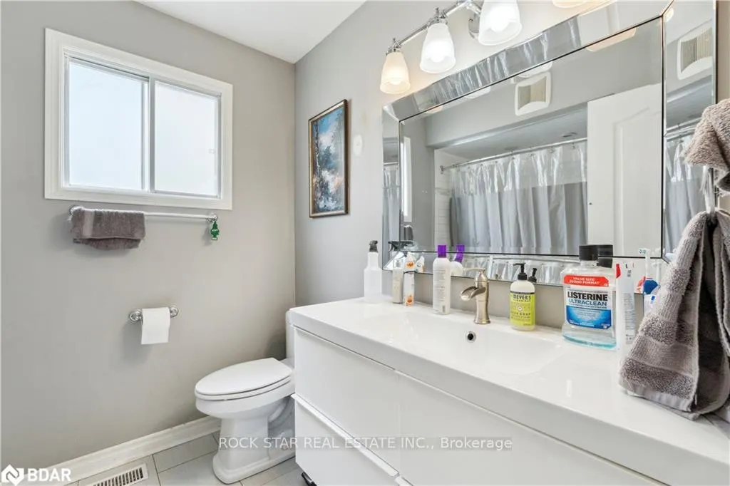 Photo 12 of 32 Hemlock Street, St. Catharines, Burleigh Hill — HOMEH