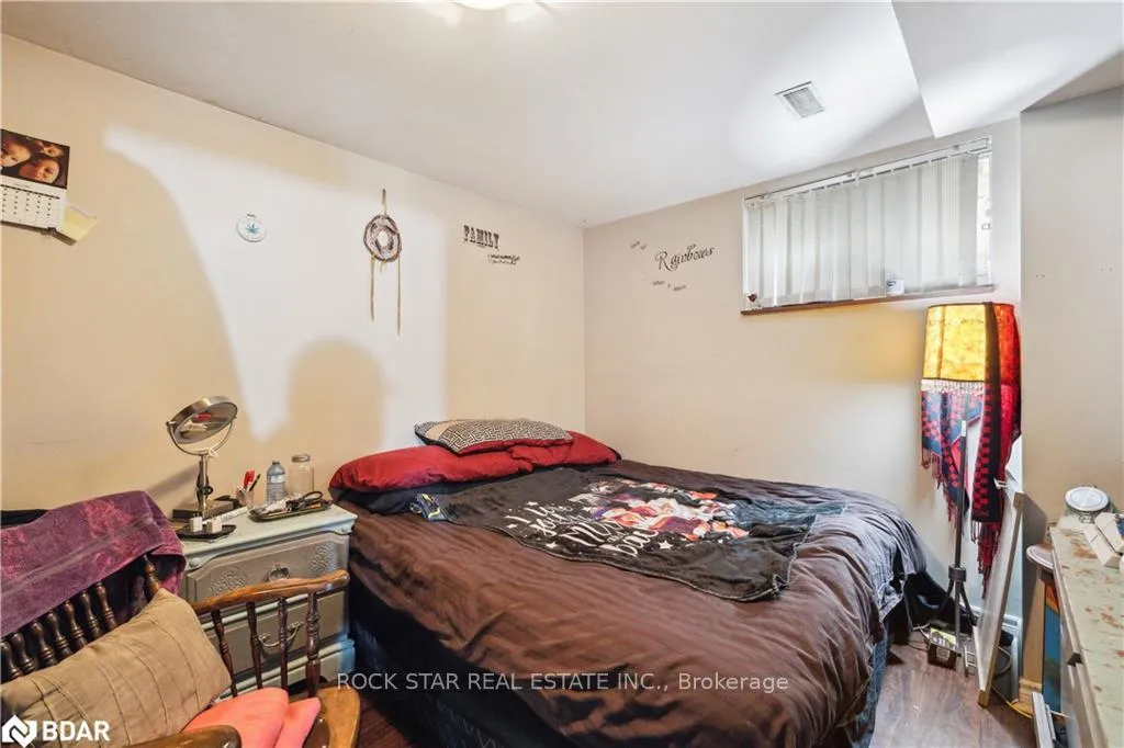 Photo 14 of 32 Hemlock Street, St. Catharines, Burleigh Hill — HOMEH