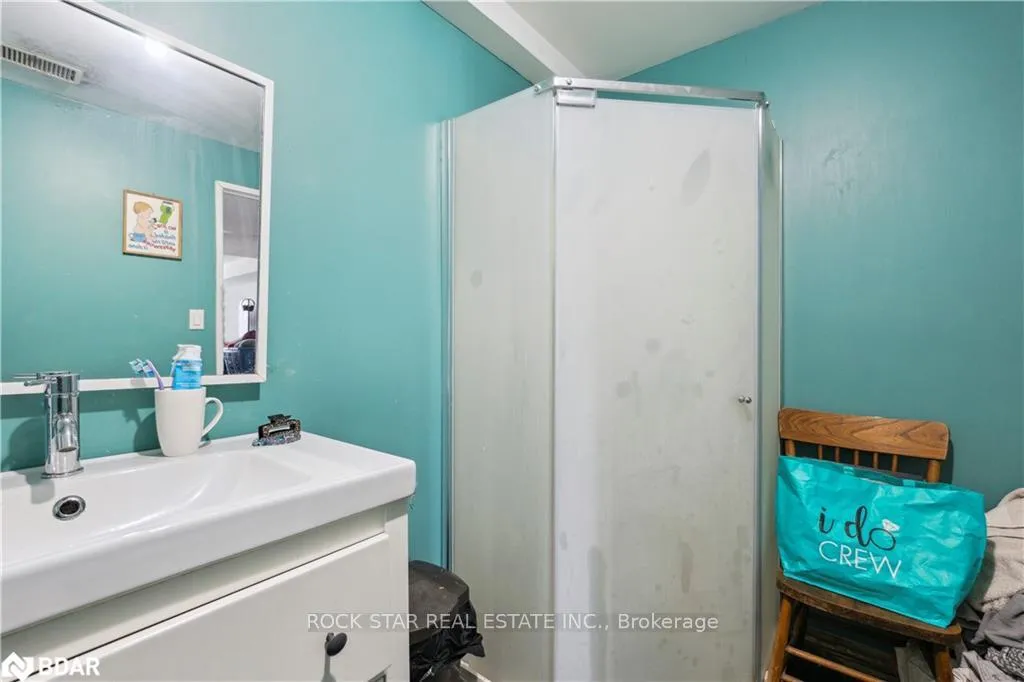 Photo 16 of 32 Hemlock Street, St. Catharines, Burleigh Hill — HOMEH