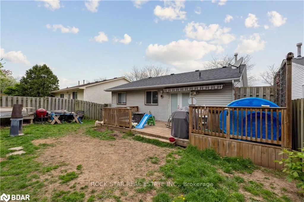 Photo 21 of 32 Hemlock Street, St. Catharines, Burleigh Hill — HOMEH