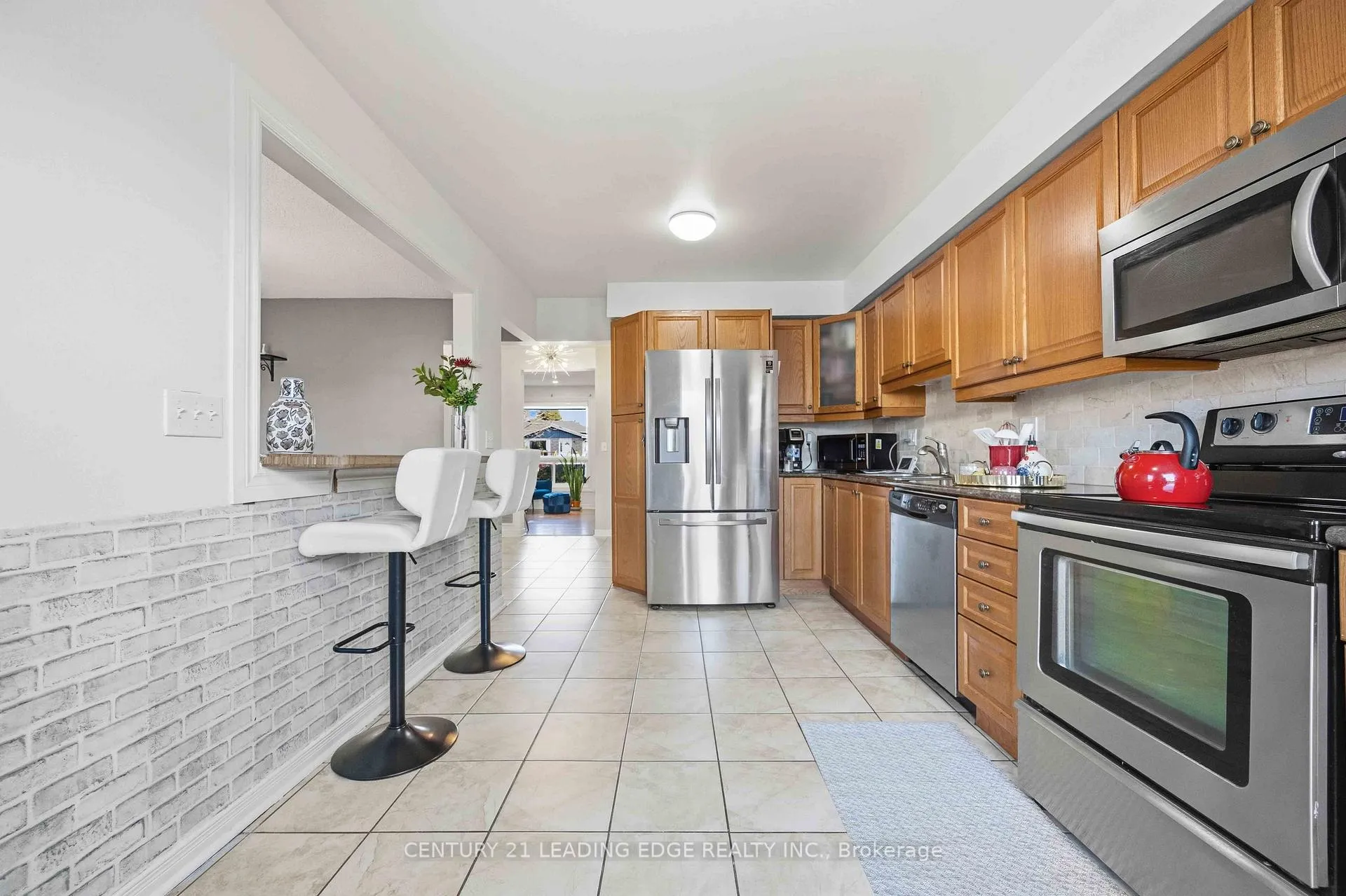 Photo 13 of 1334 Pinehurst Avenue, Oshawa, Donevan — HOMEH