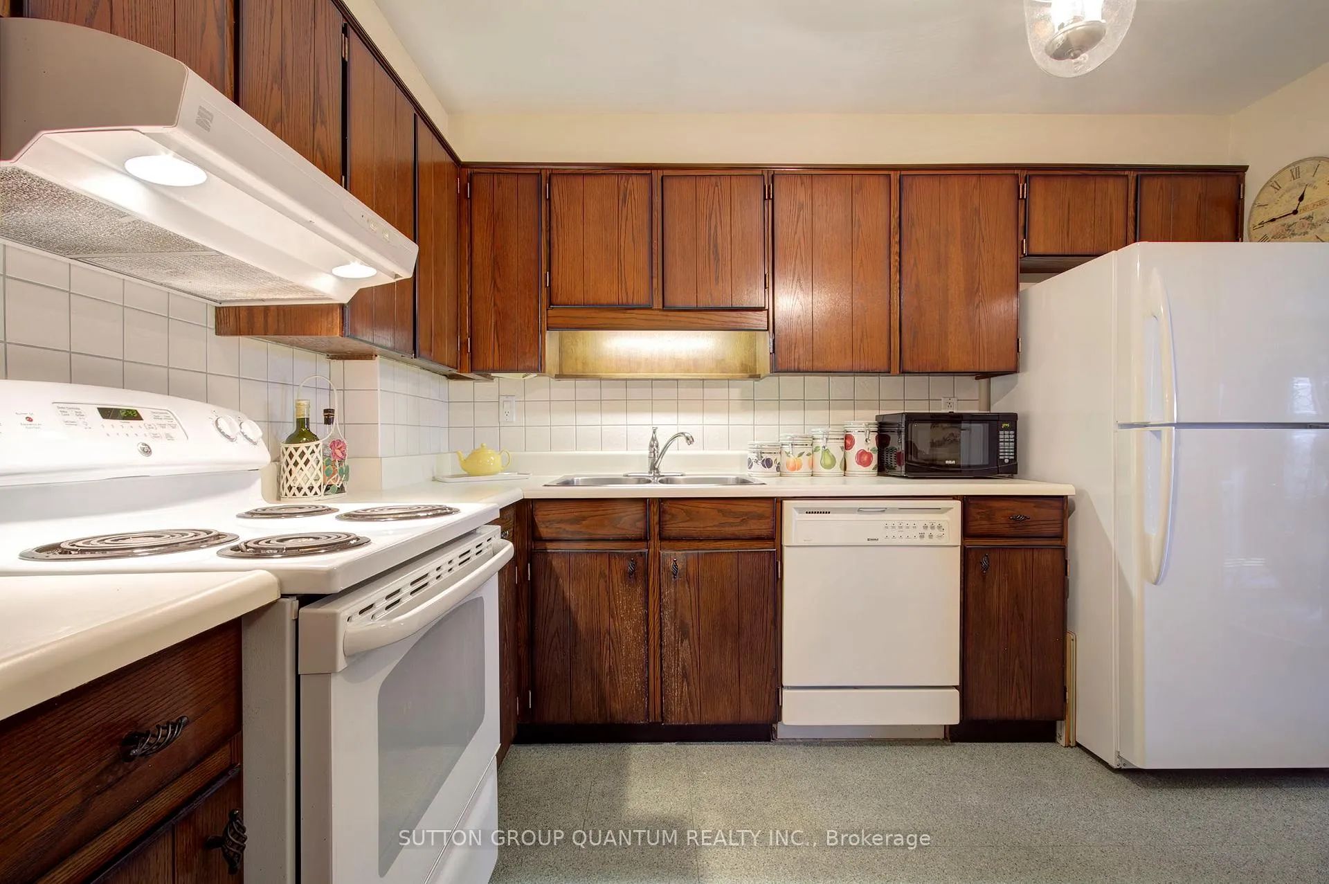 Photo 12 of Unit 616, 1400 Dixie Road, Mississauga, Lakeview — HOMEH