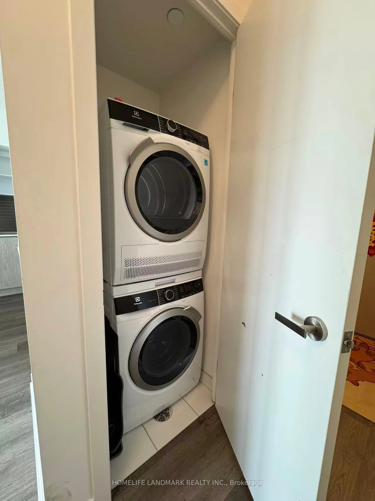 Photo 11 of Unit 2311, 55 Cooper Street, Toronto, Waterfront Communities — HOMEH