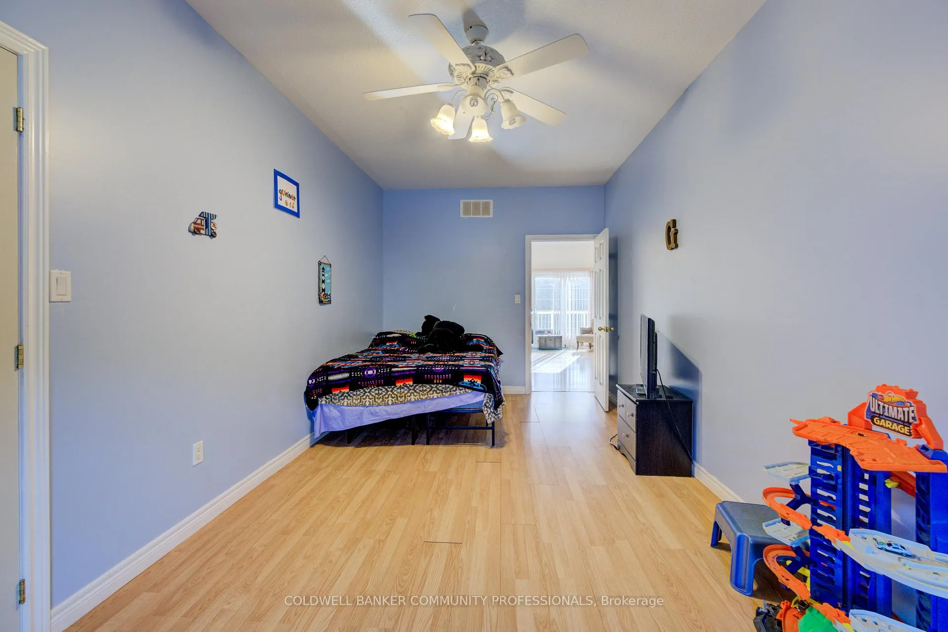 Photo 26 of 7 Robinson Street S, Grimsby, Grimsby East — HOMEH