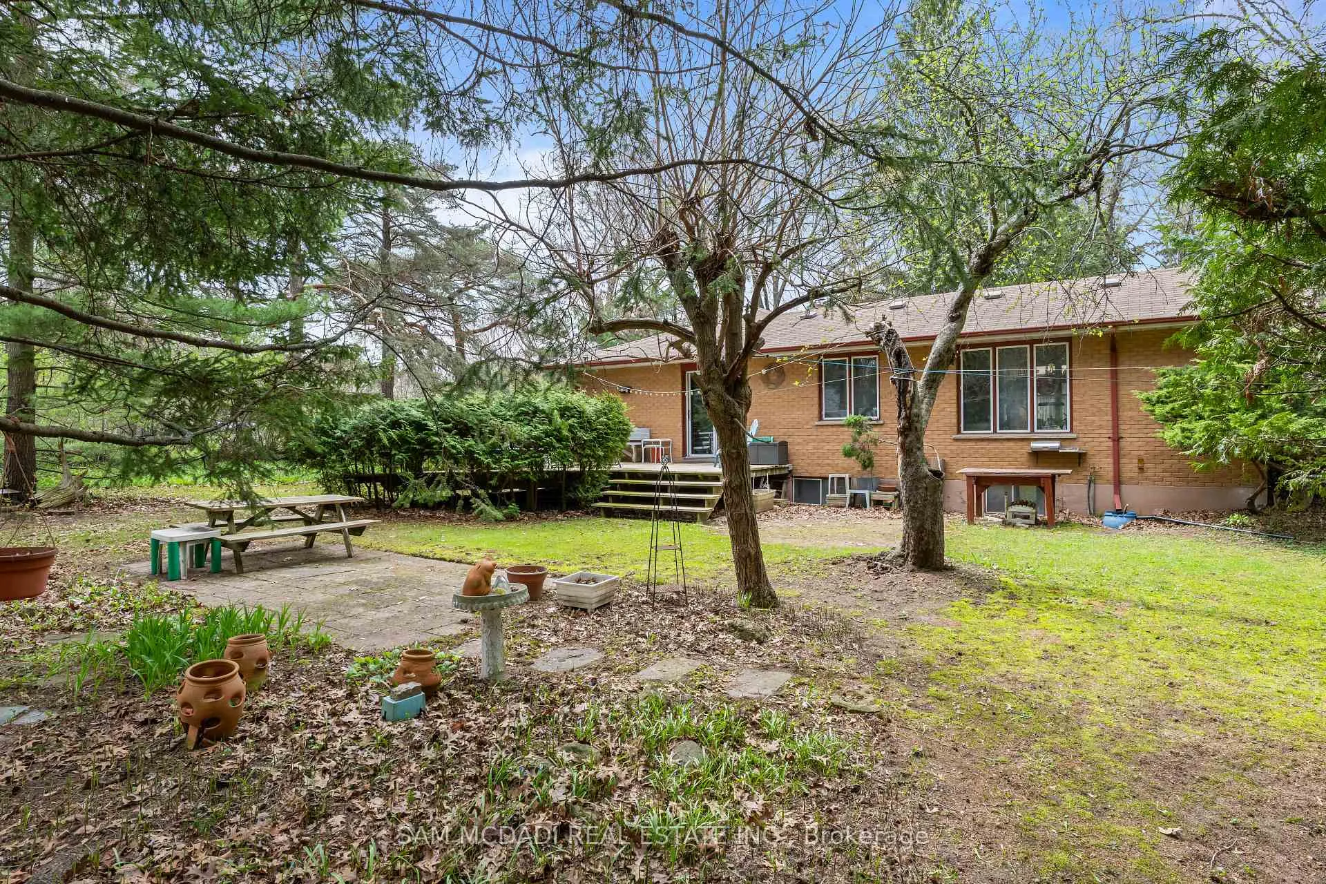 Photo 9 of 1484 Indian Road, Mississauga, Lorne Park — HOMEH