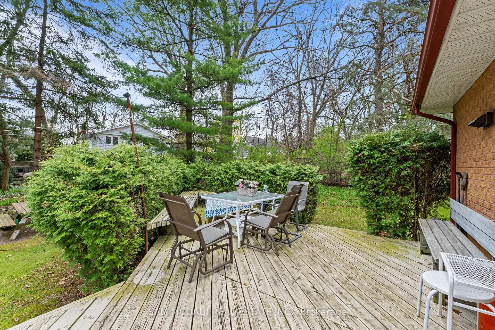 Photo 10 of 1484 Indian Road, Mississauga, Lorne Park — HOMEH