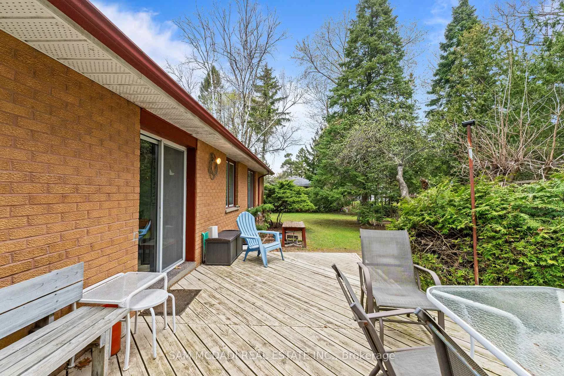 Photo 13 of 1484 Indian Road, Mississauga, Lorne Park — HOMEH