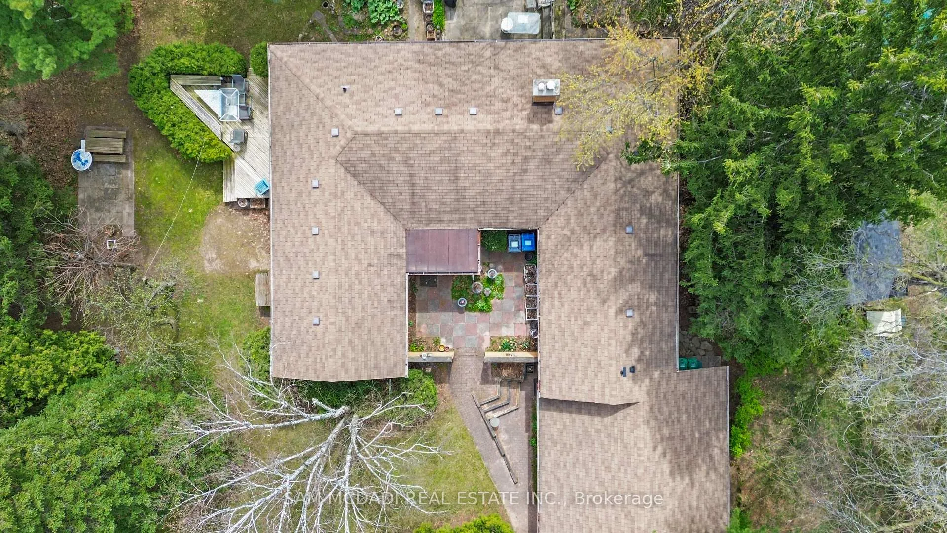 Photo 25 of 1484 Indian Road, Mississauga, Lorne Park — HOMEH