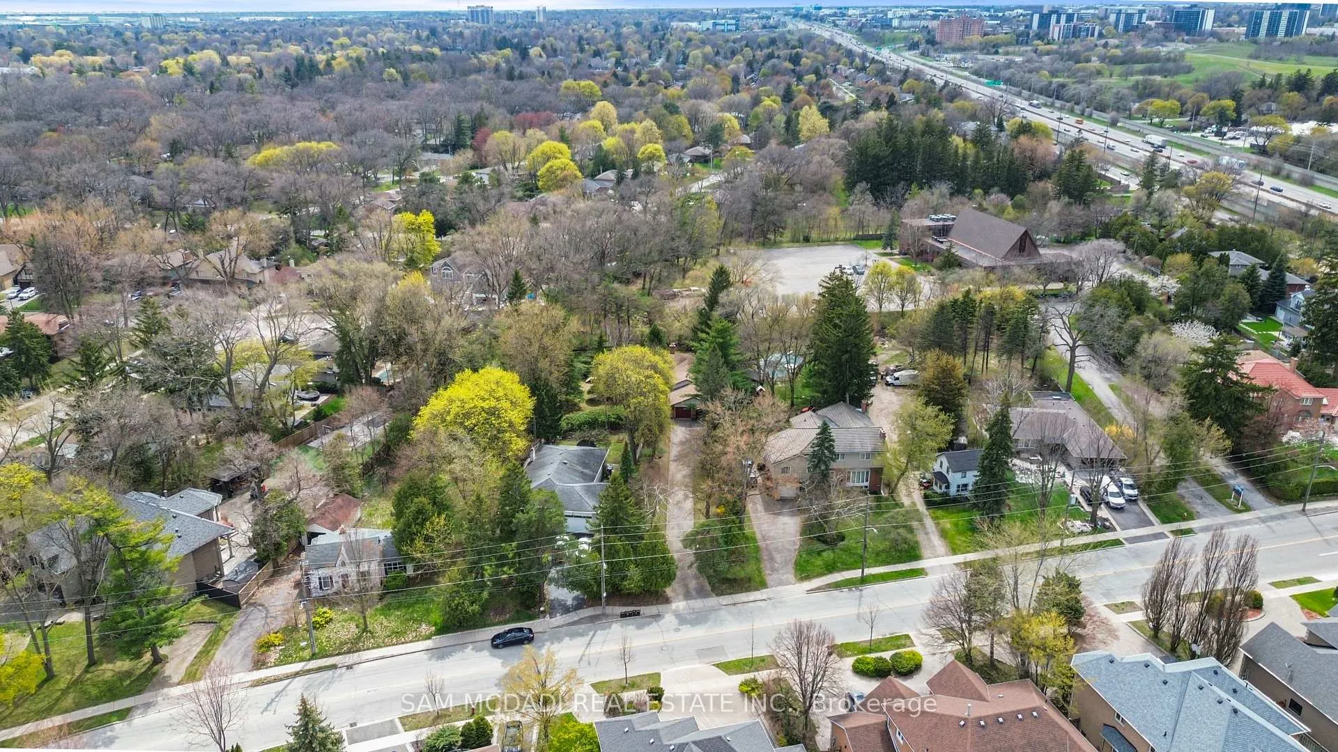 Photo 26 of 1484 Indian Road, Mississauga, Lorne Park — HOMEH