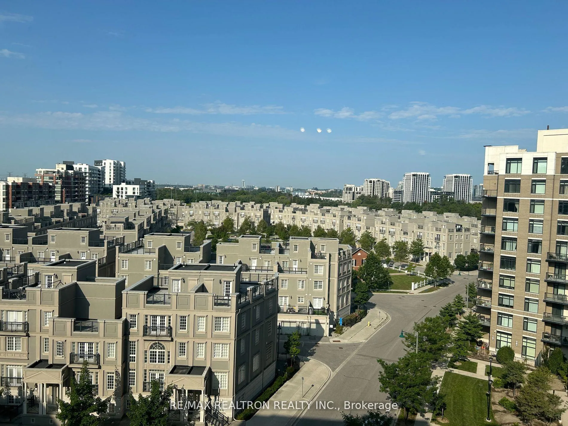 Photo 11 of Unit 813, 8130 Birchmount Road, Markham, Unionville — HOMEH