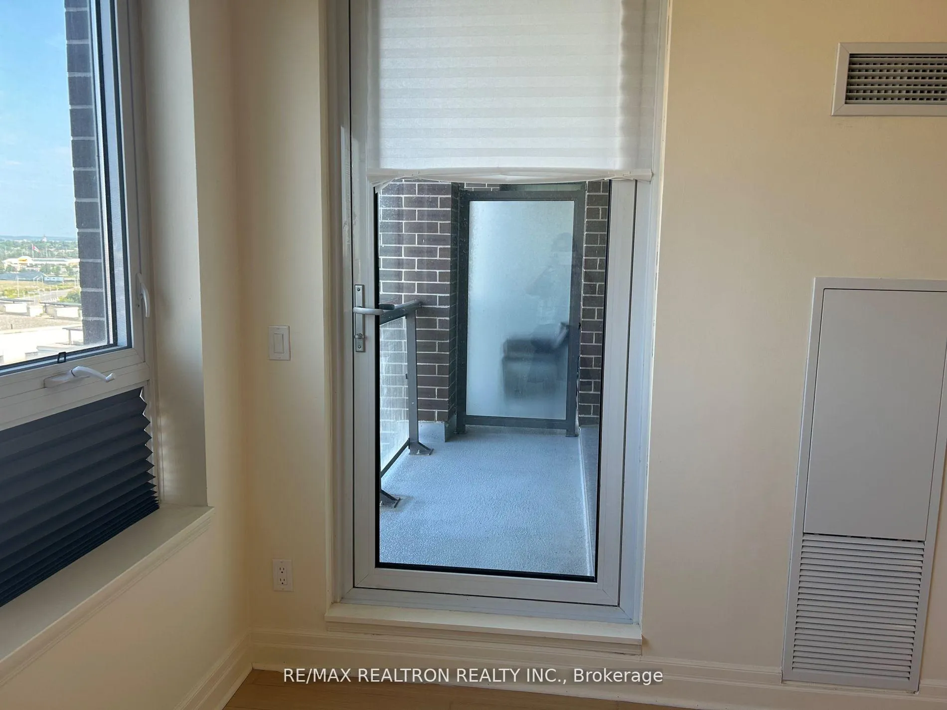 Photo 14 of Unit 813, 8130 Birchmount Road, Markham, Unionville — HOMEH