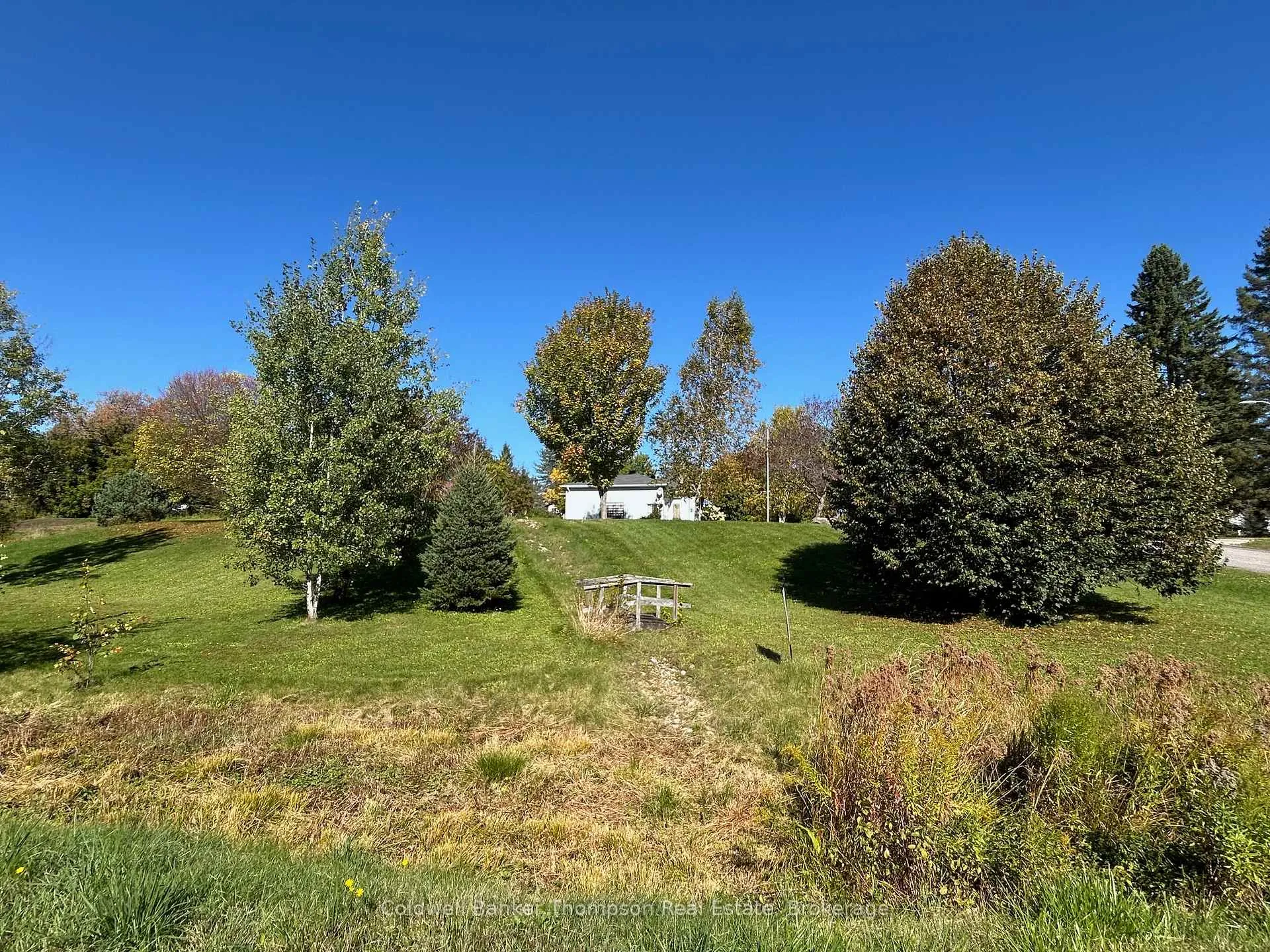 Photo 8 of 119 Centre Street, Burk's Falls — HOMEH