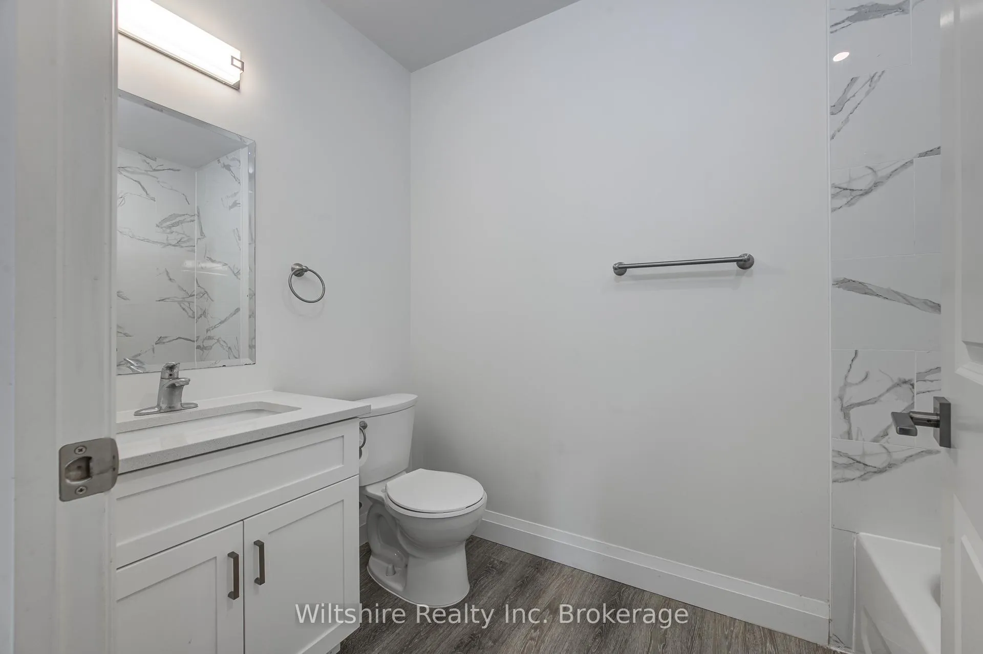 Photo 8 of Unit 405, 3 John Pound Road, Tillsonburg — HOMEH