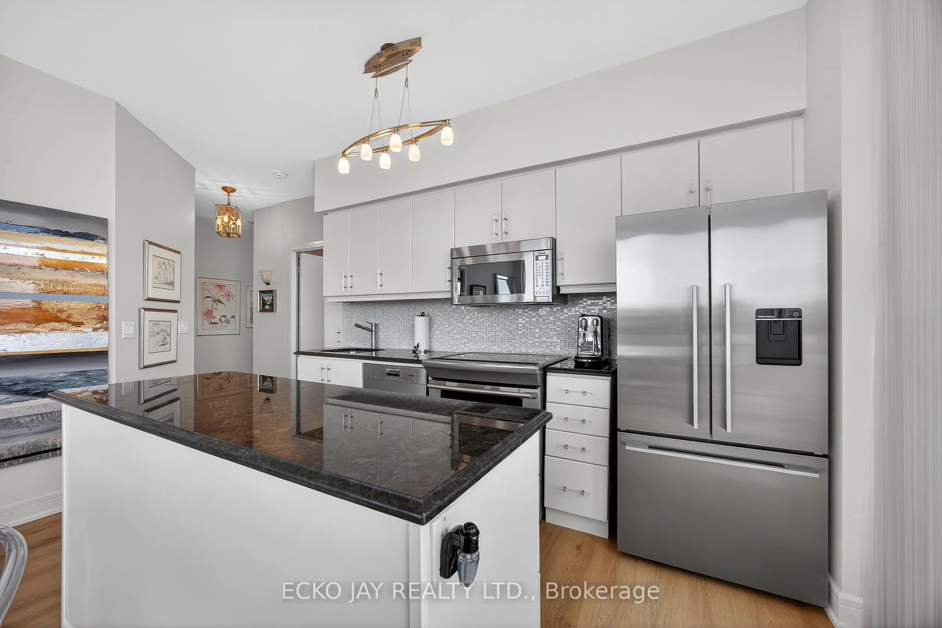Photo 11 of Unit Ph01, 35 Brian Peck Crescent, Toronto, Thorncliffe Park — HOMEH