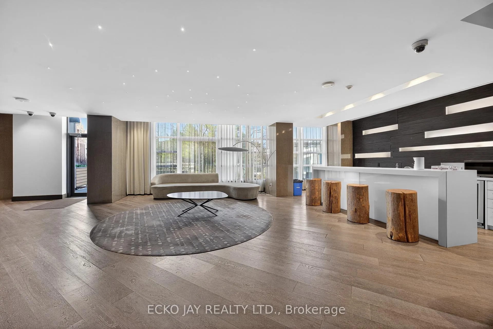 Photo 24 of Unit Ph01, 35 Brian Peck Crescent, Toronto, Thorncliffe Park — HOMEH