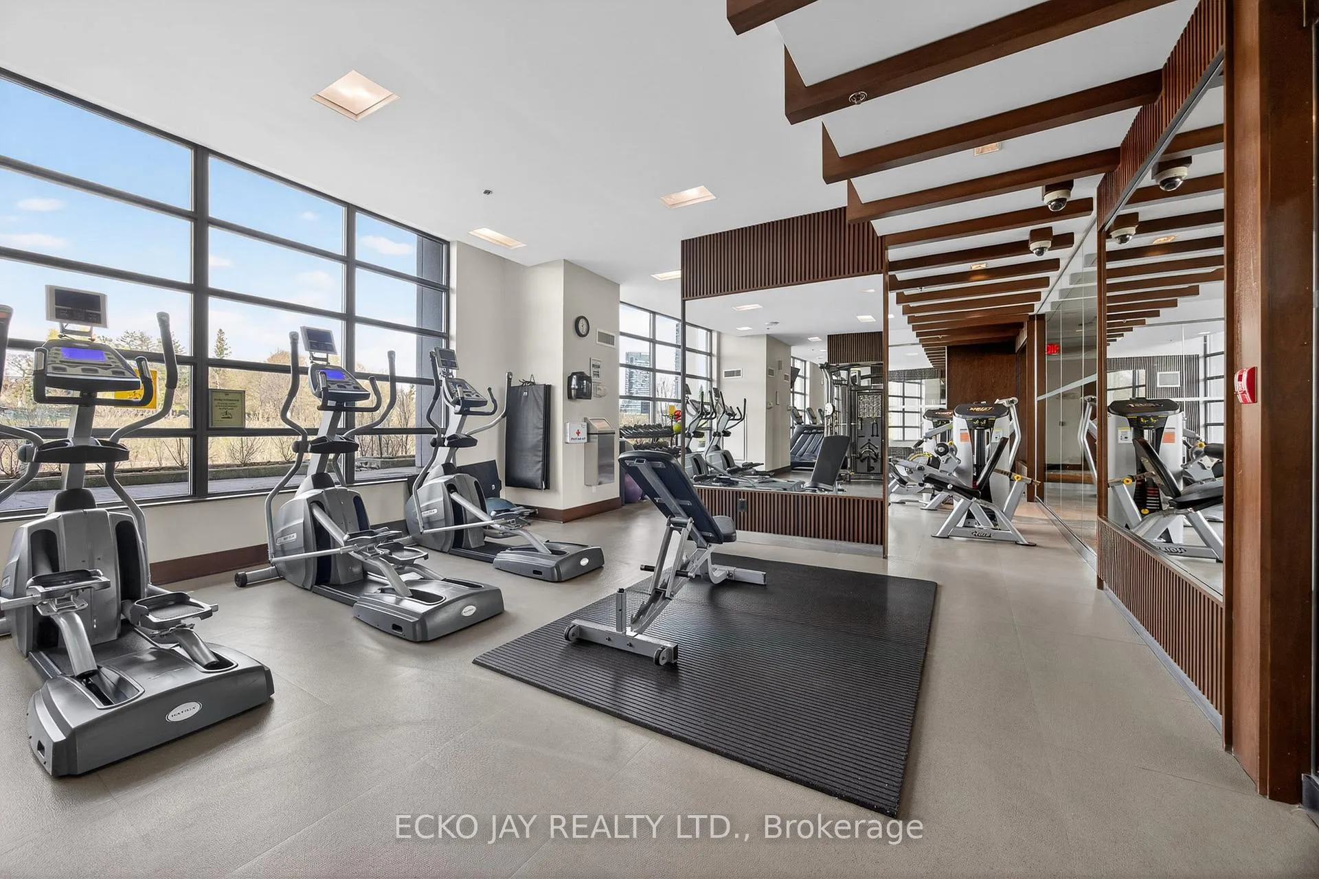 Photo 25 of Unit Ph01, 35 Brian Peck Crescent, Toronto, Thorncliffe Park — HOMEH