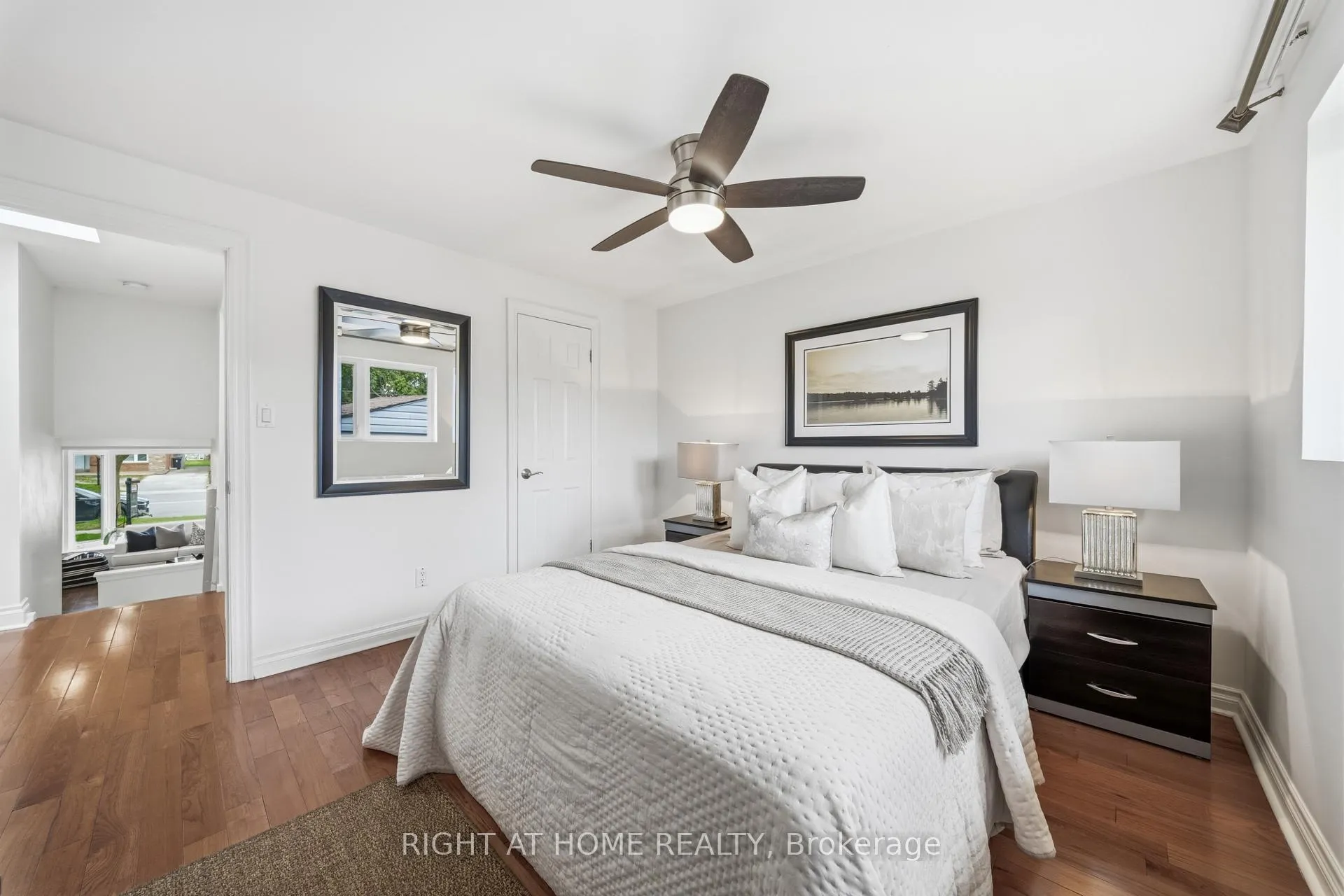 Photo 26 of 11 Farley Crescent, Etobicoke, Willowridge-Martingrove-Richview — HOMEH
