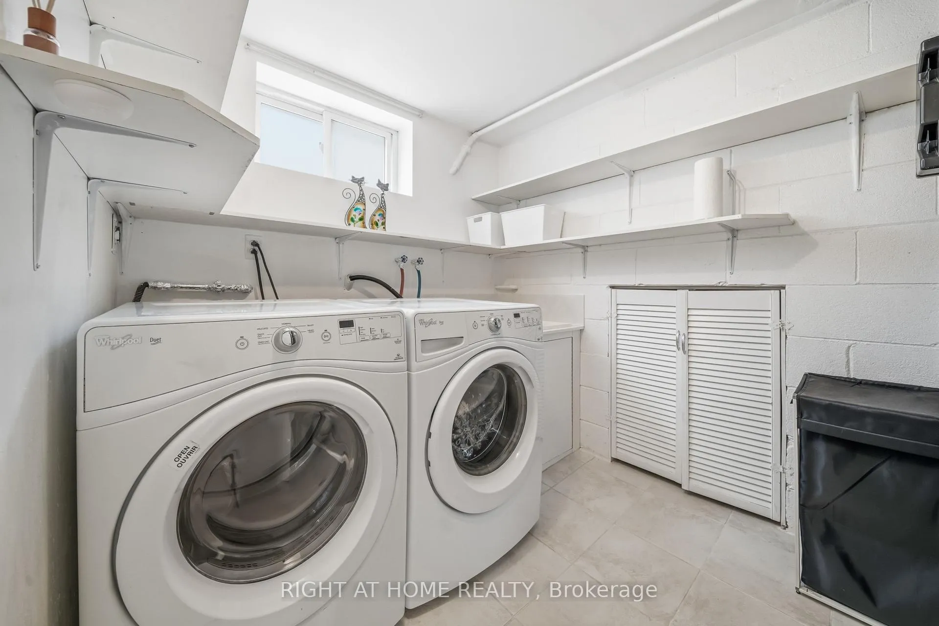 Photo 37 of 11 Farley Crescent, Etobicoke, Willowridge-Martingrove-Richview — HOMEH