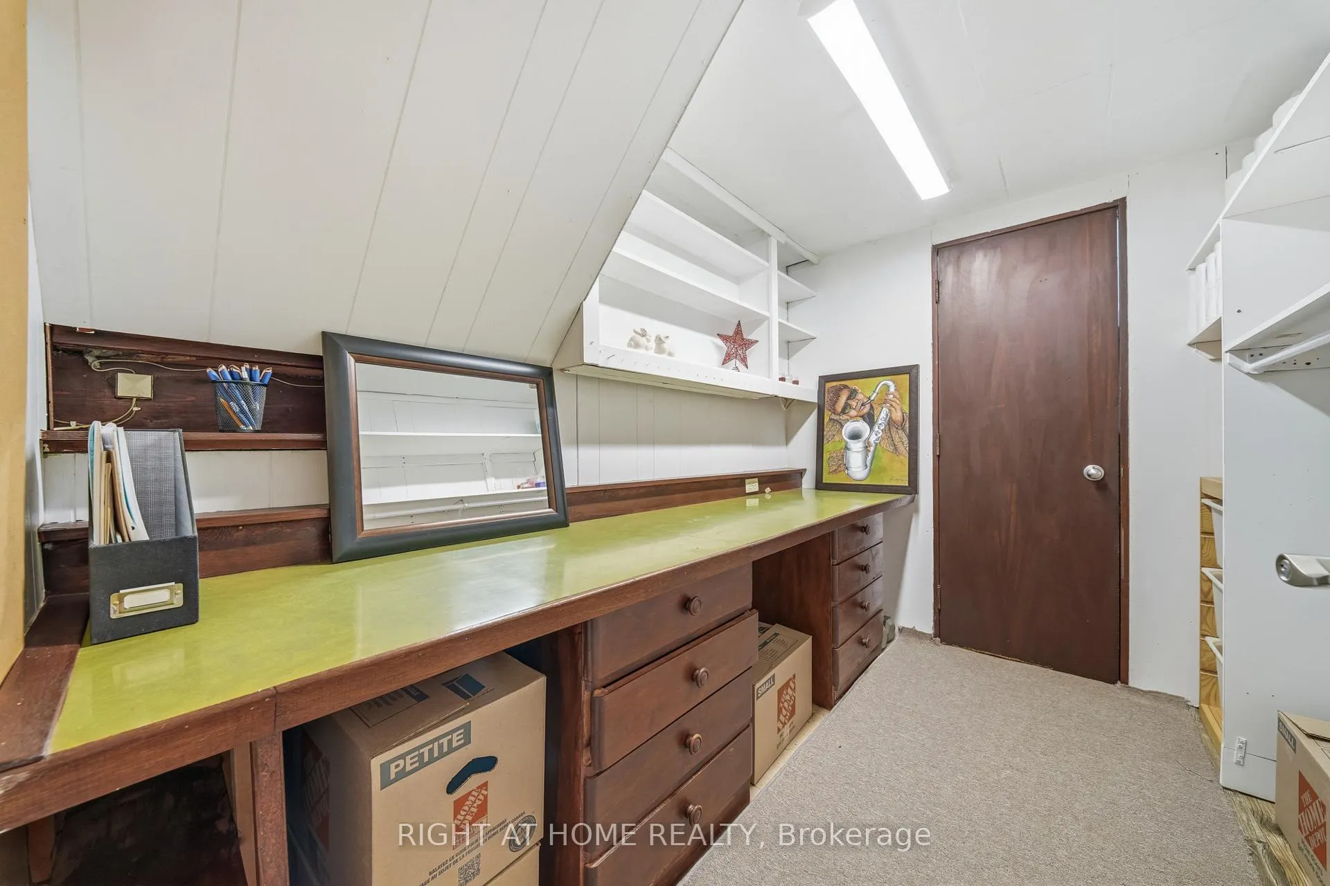 Photo 38 of 11 Farley Crescent, Etobicoke, Willowridge-Martingrove-Richview — HOMEH