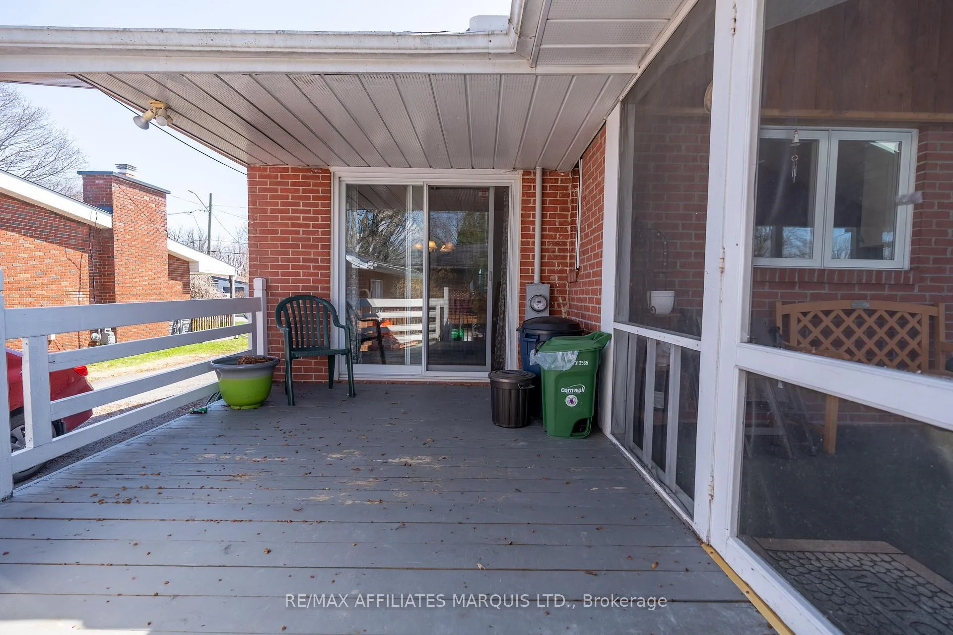 Photo 4 of 1407 Boyd Street S, Cornwall — HOMEH