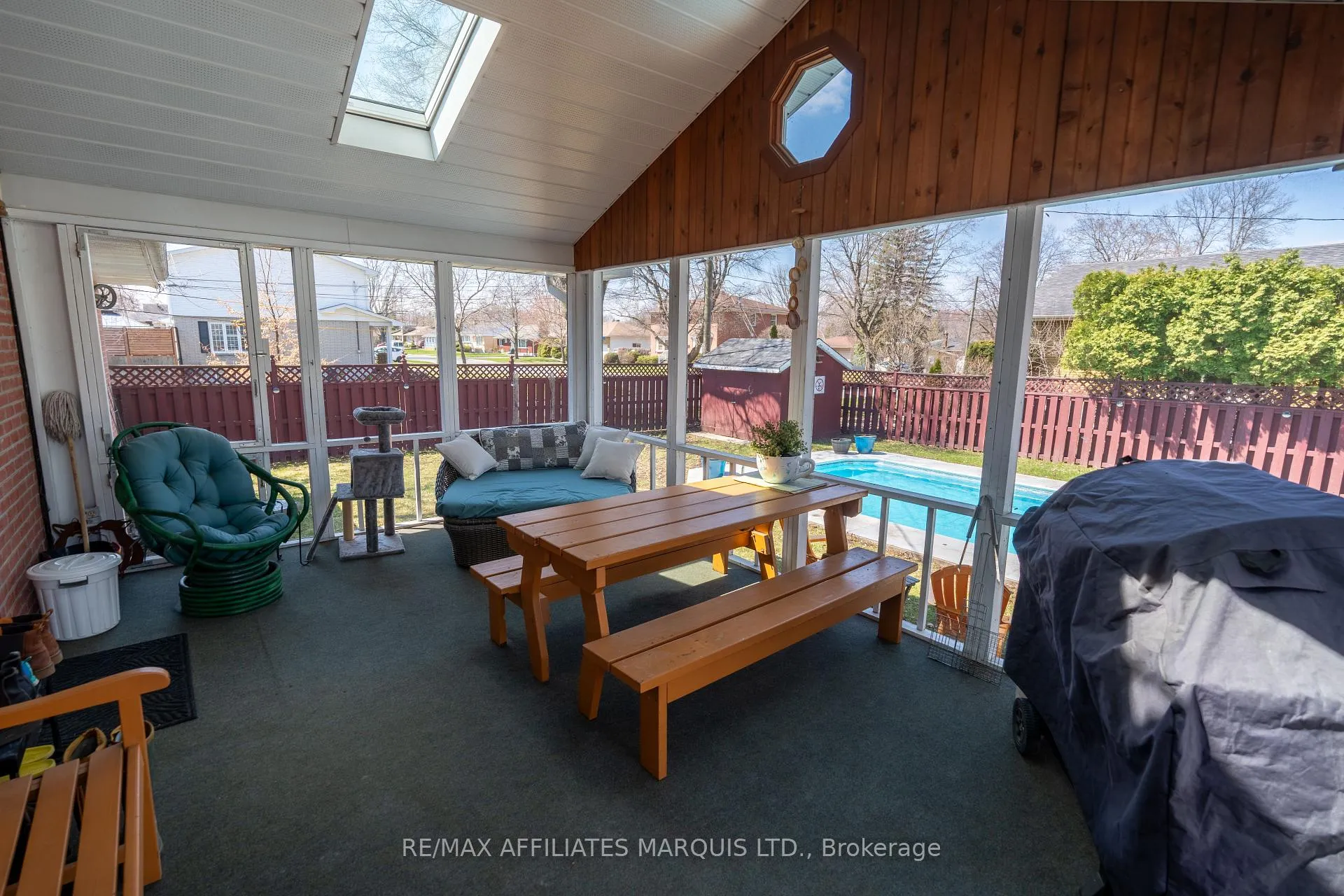Photo 5 of 1407 Boyd Street S, Cornwall — HOMEH