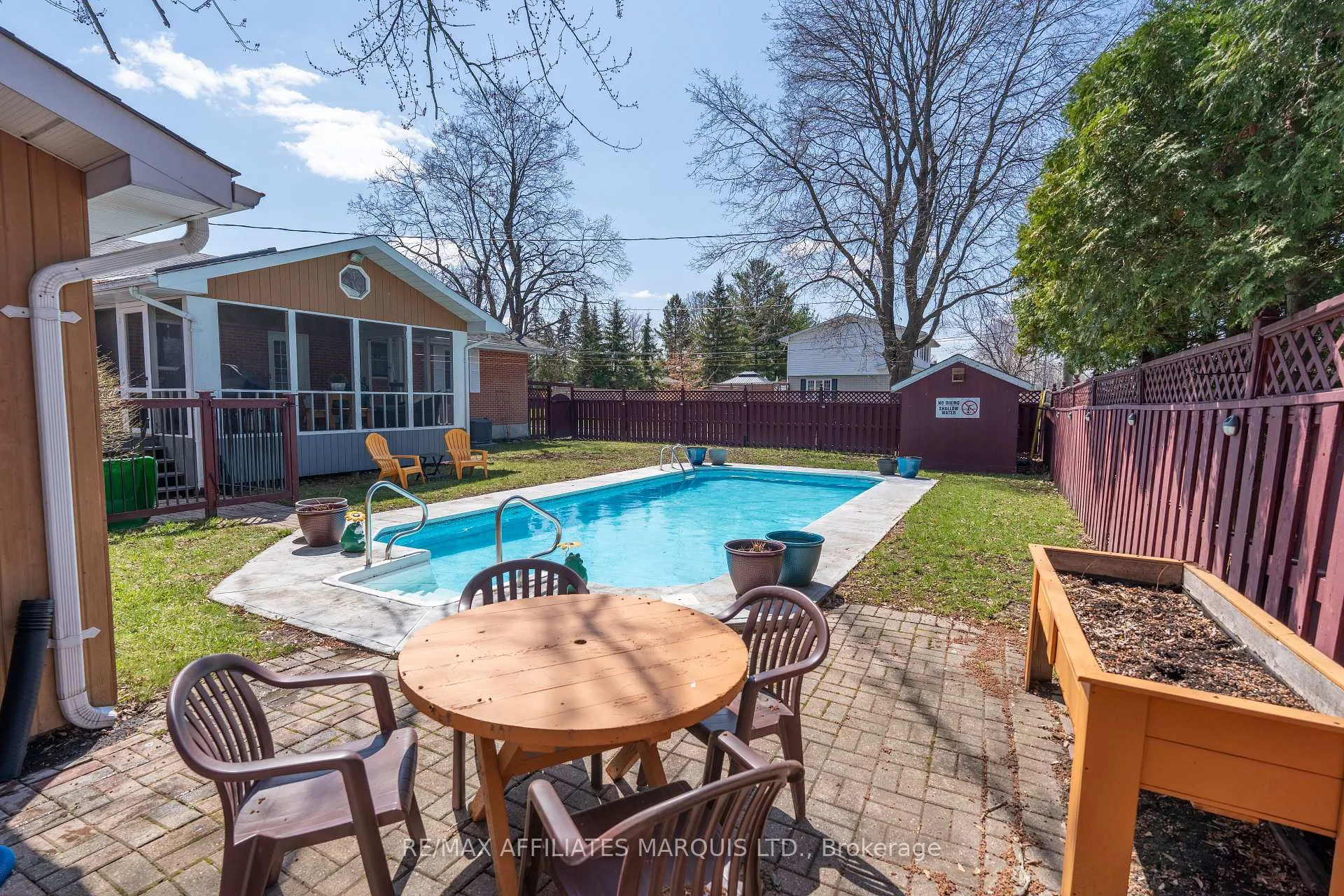 Photo 7 of 1407 Boyd Street S, Cornwall — HOMEH