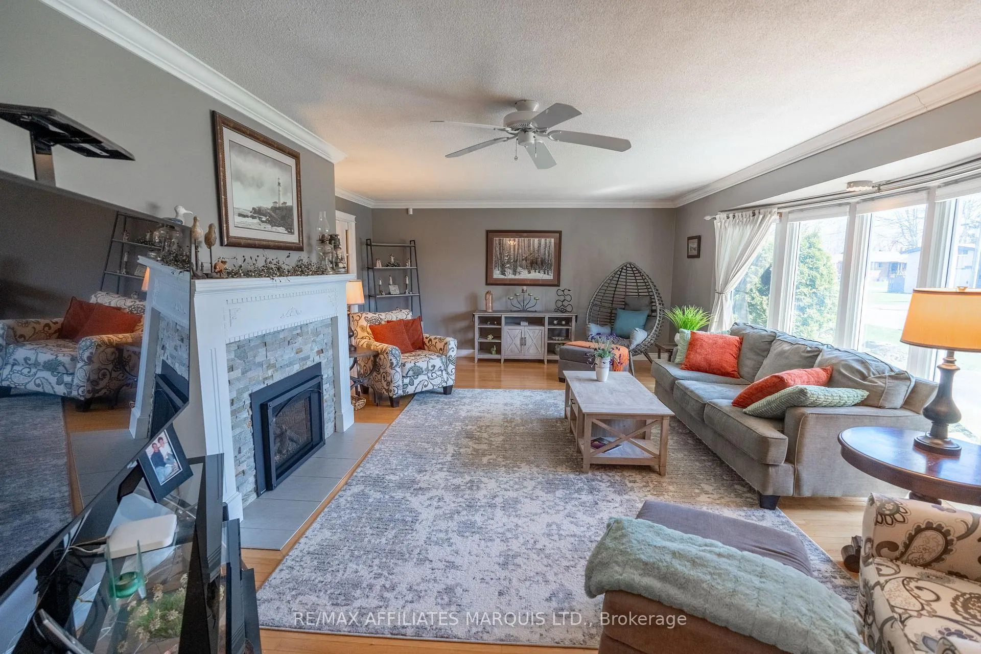 Photo 12 of 1407 Boyd Street S, Cornwall — HOMEH