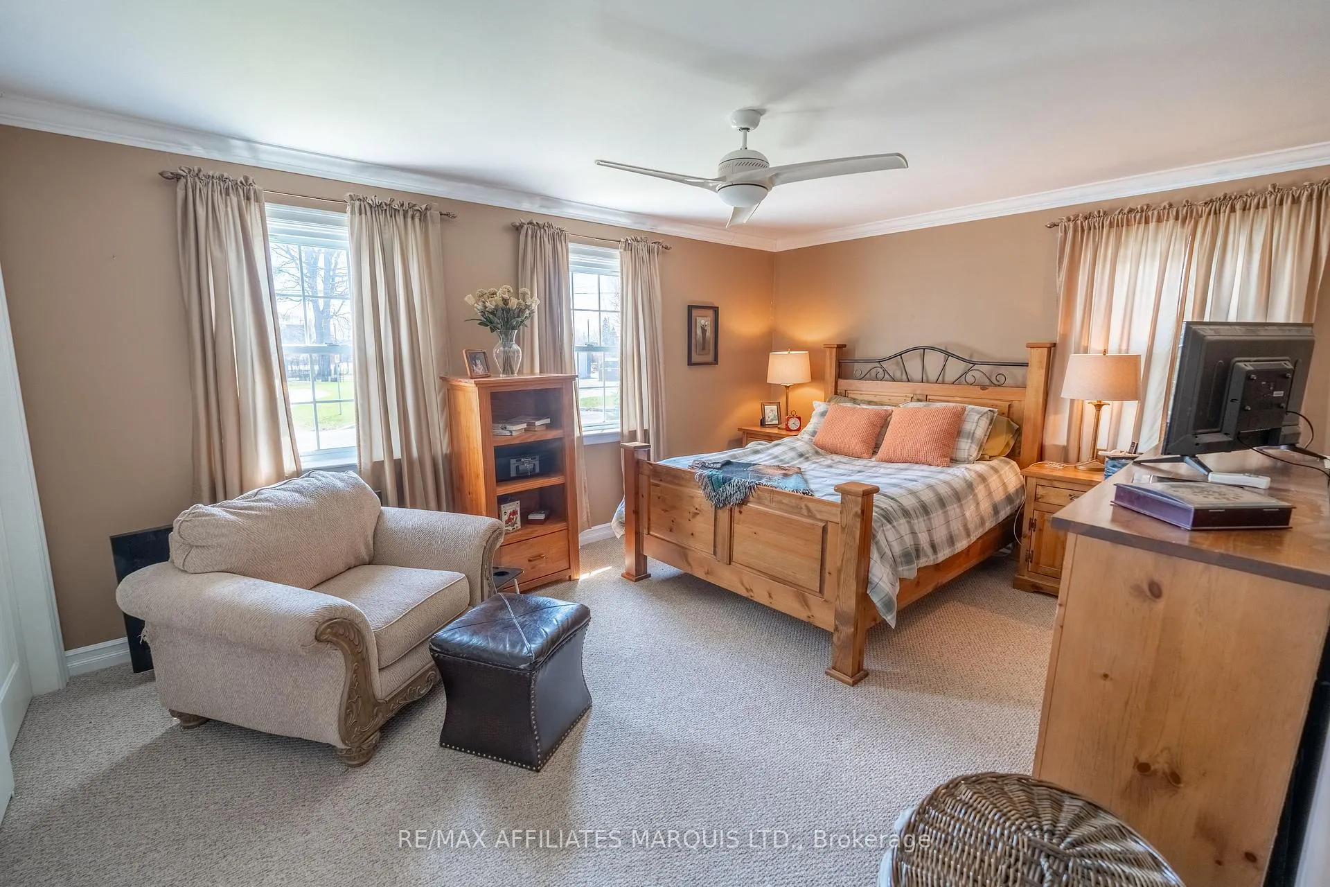 Photo 14 of 1407 Boyd Street S, Cornwall — HOMEH
