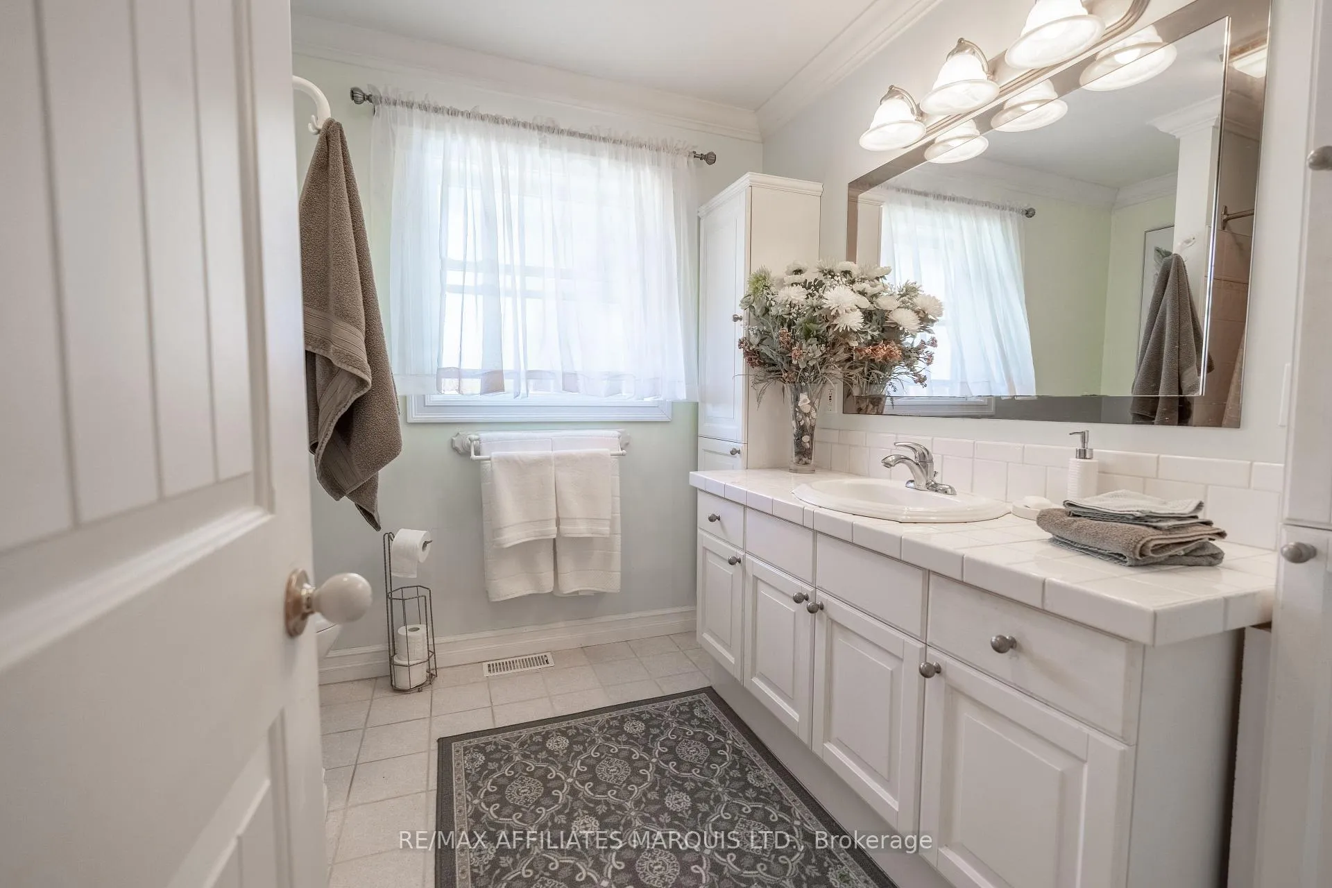 Photo 17 of 1407 Boyd Street S, Cornwall — HOMEH