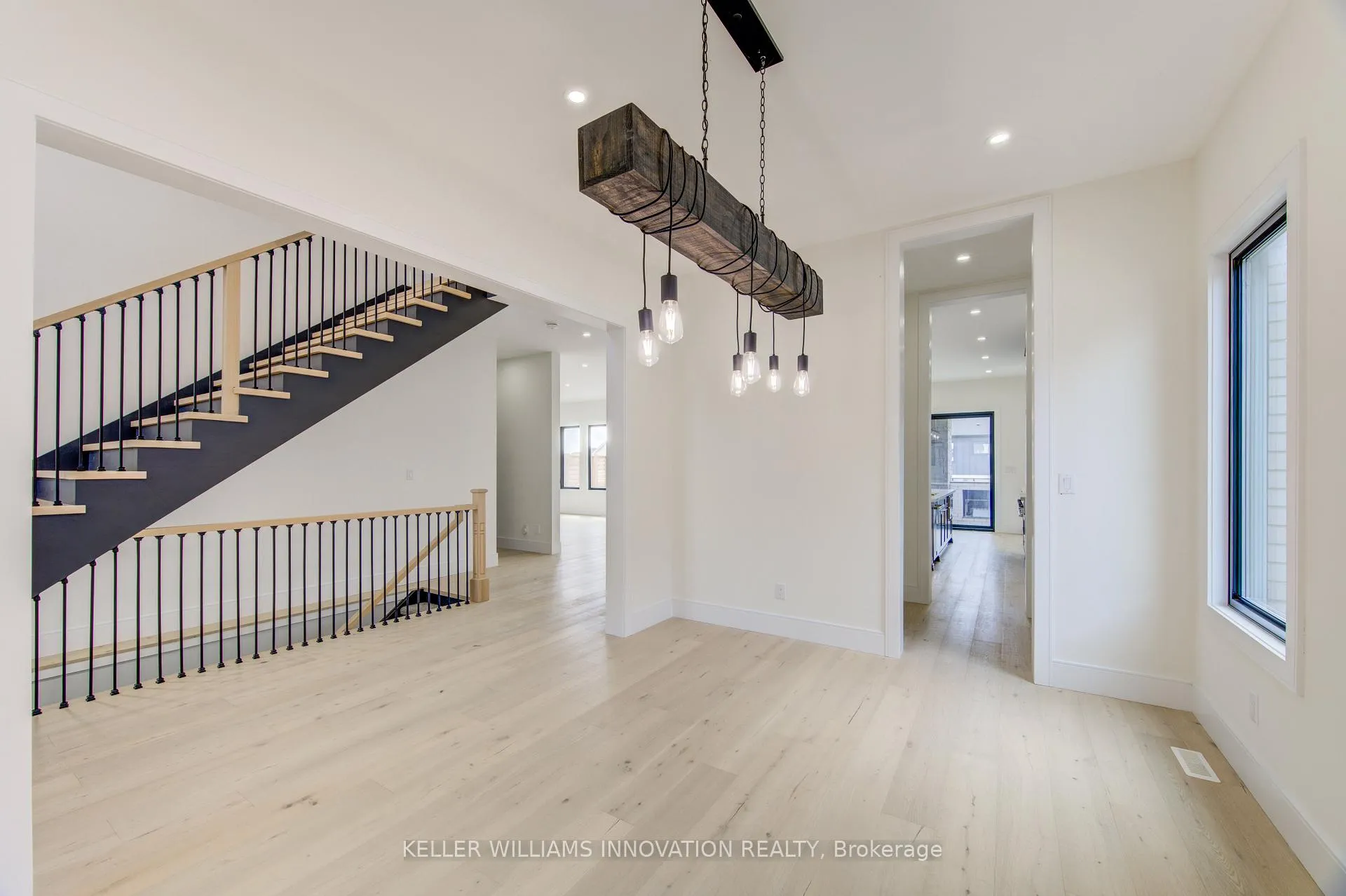 Photo 8 of 8 Edgeview Crescent W, Middlesex Centre, Kilworth — HOMEH