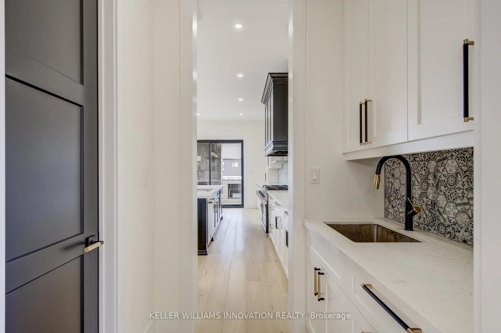 Photo 9 of 8 Edgeview Crescent W, Middlesex Centre, Kilworth — HOMEH